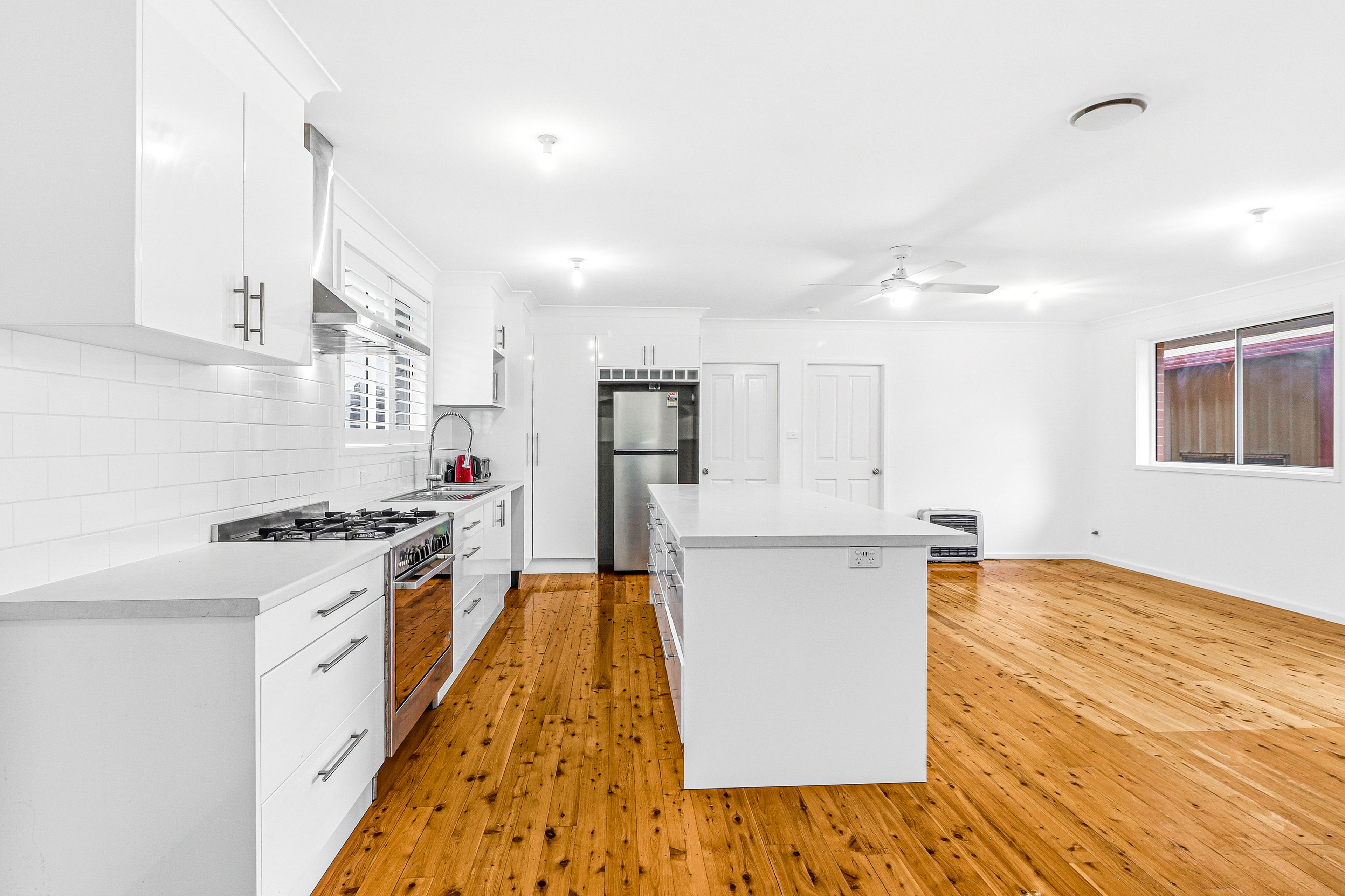 5 Hering Avenue — photo 3 of 25