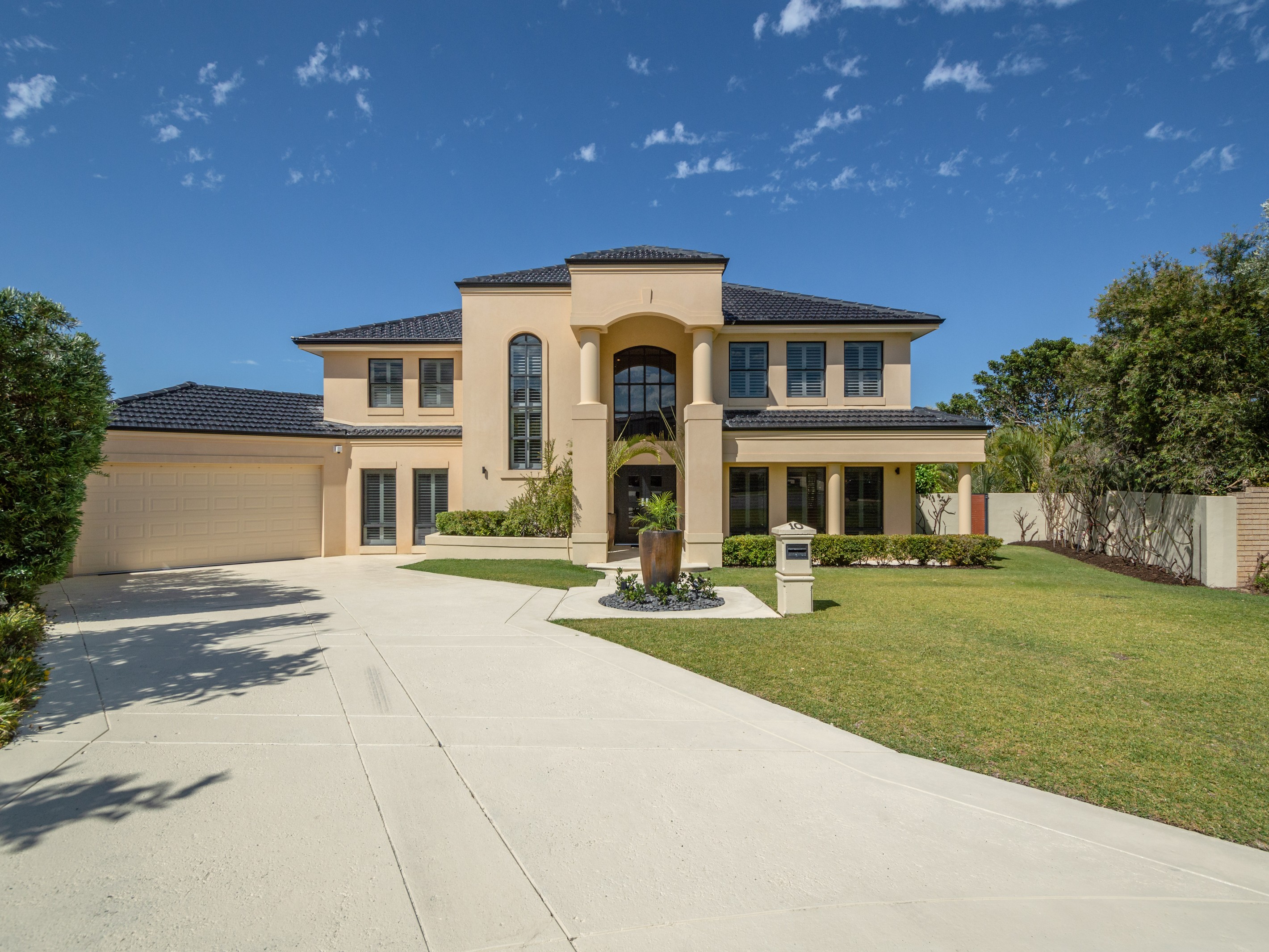 10 Reacher Place, Ocean Reef, WA 6027