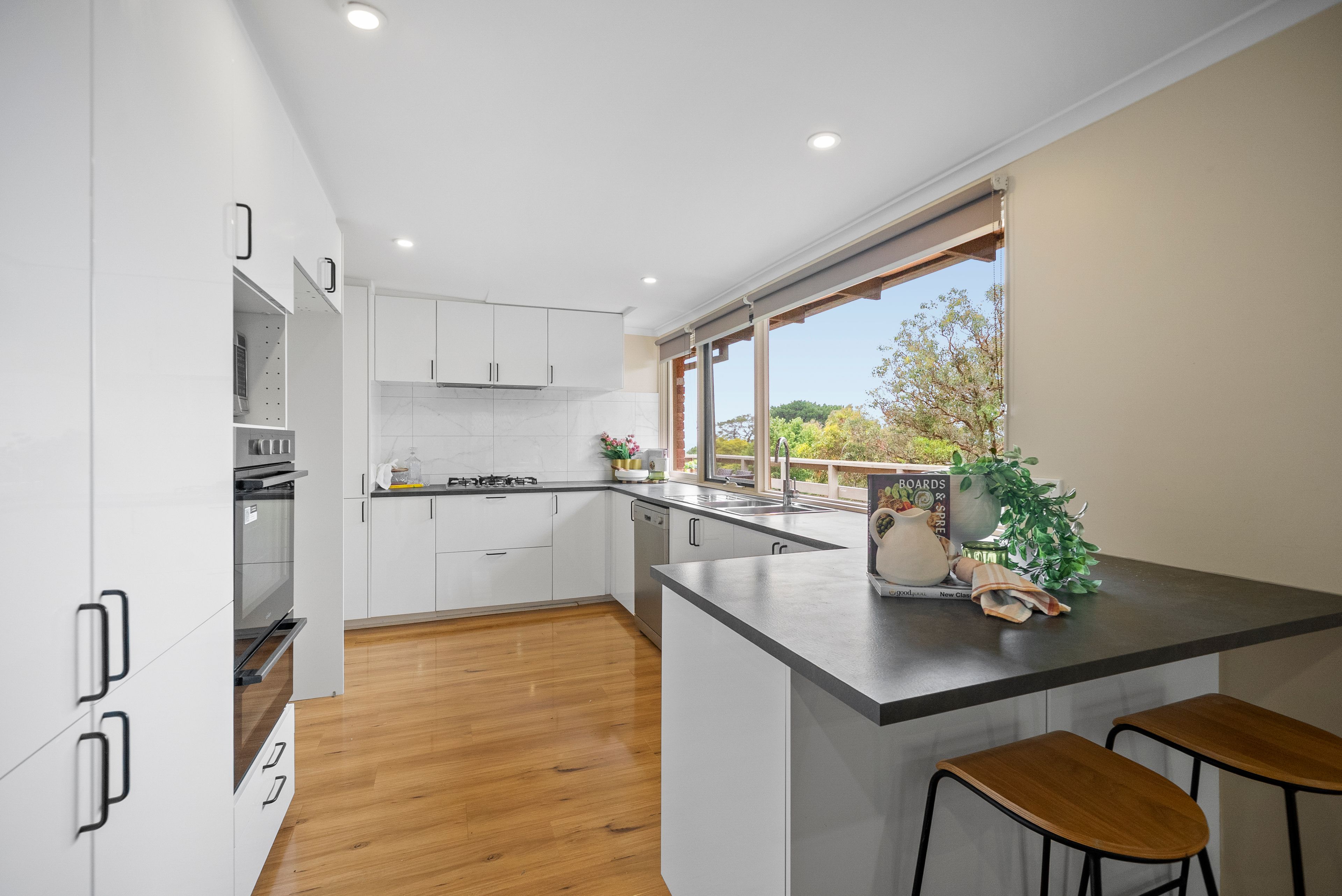 23 Panorama Avenue, Ringwood North, VIC 3134