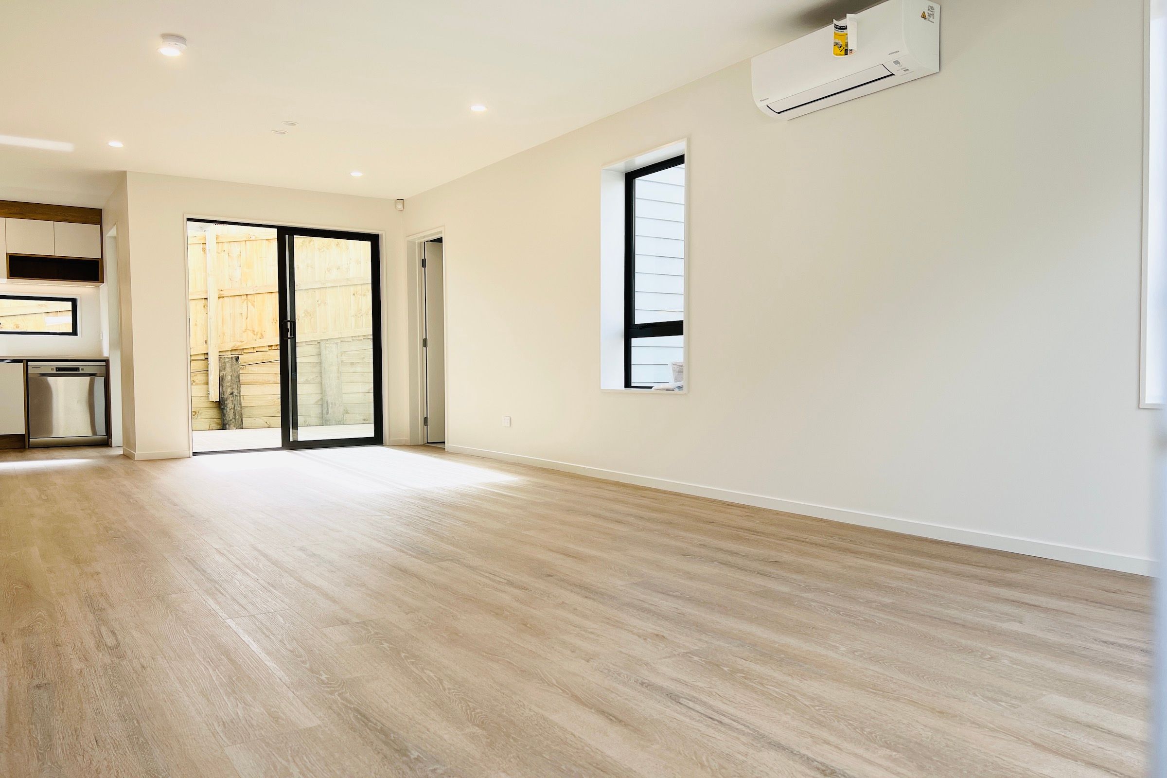 37C Rosedale Road, Pinehill, North Shore City