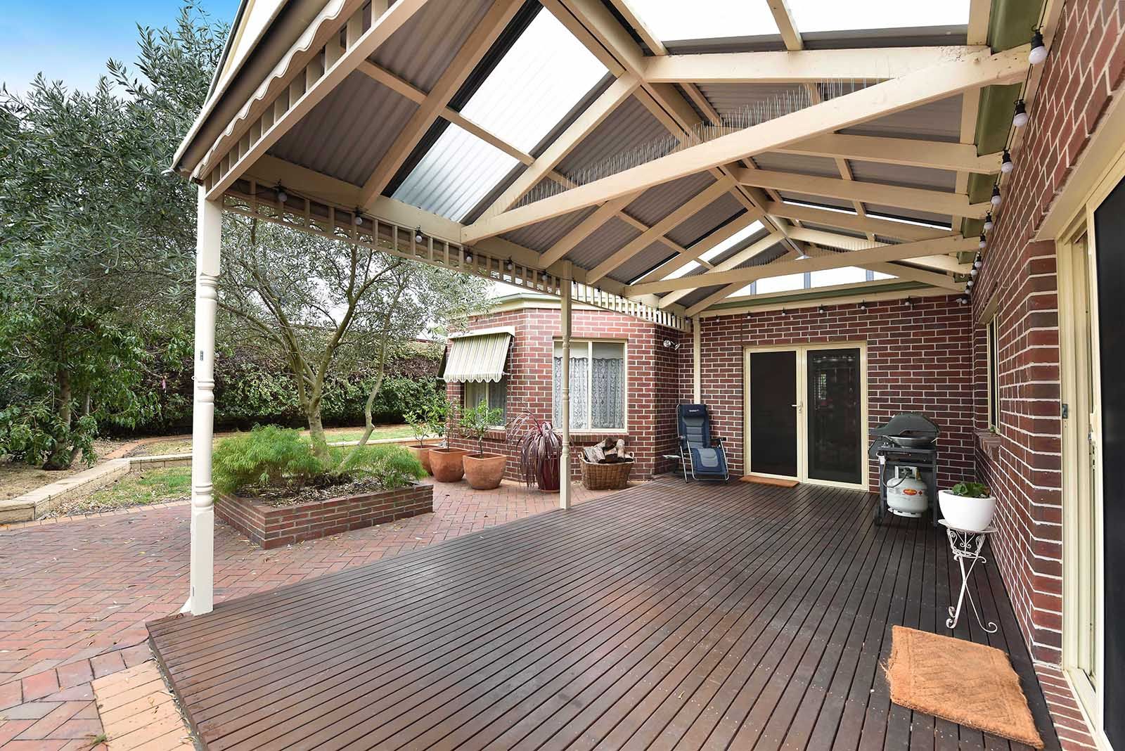 4 Renton Court, Sunbury, VIC 3429 - Leased House - Ray White Sunbury
