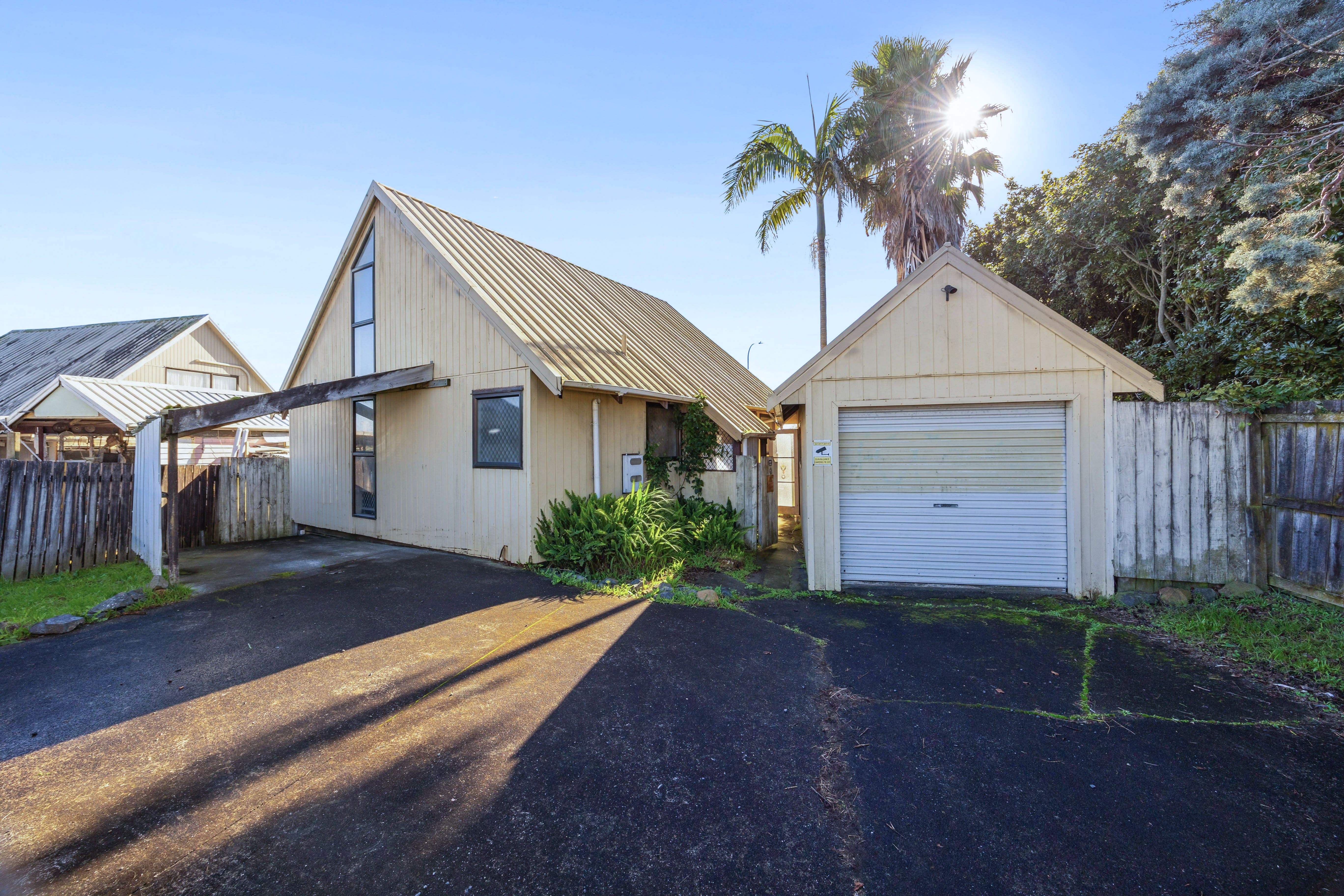 90 Te Irirangi Drive, Clover Park, Manukau City
