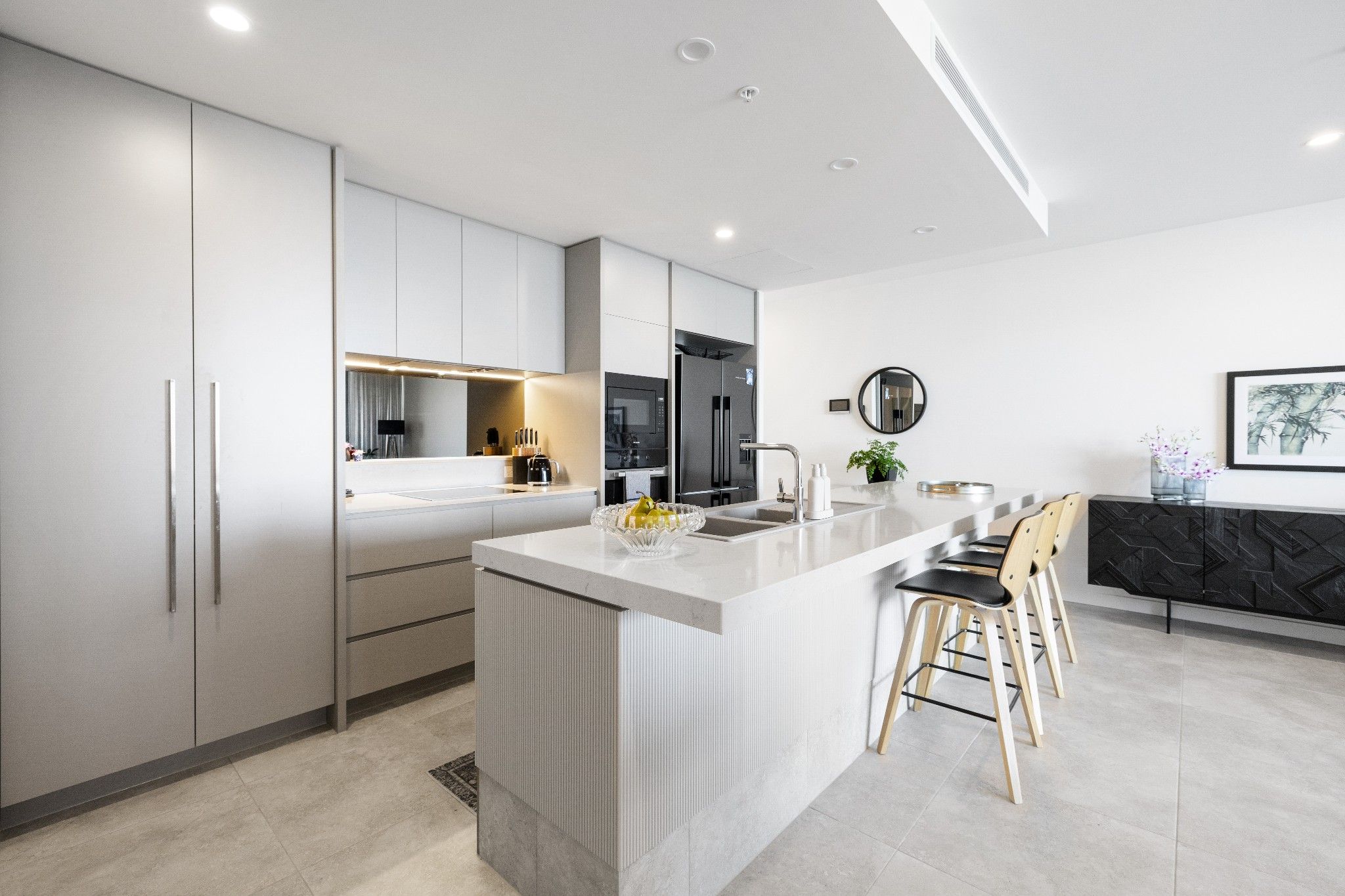 307/11 Aqua Street — photo 3 of 30