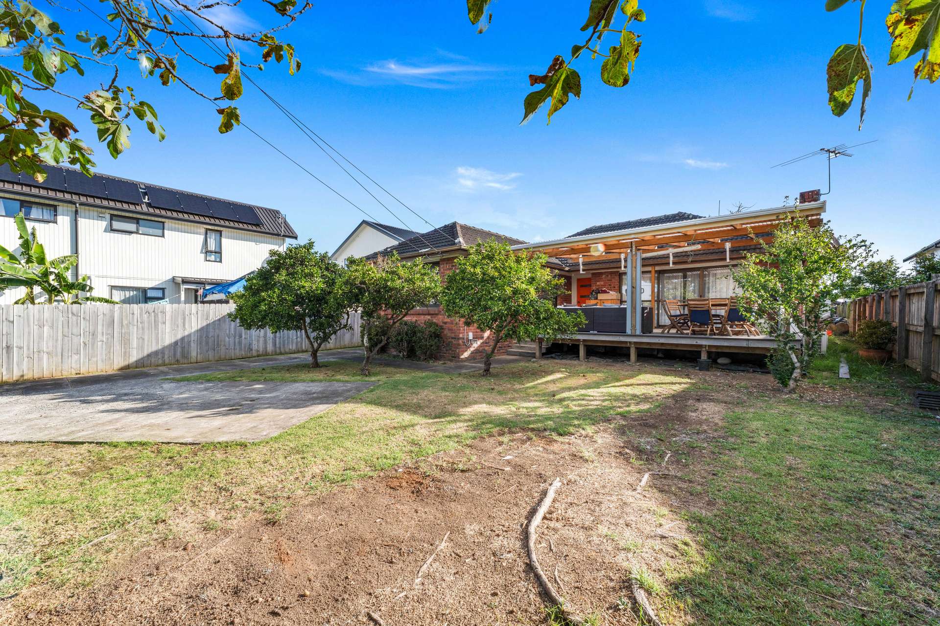 23 Forbes Road photo 2