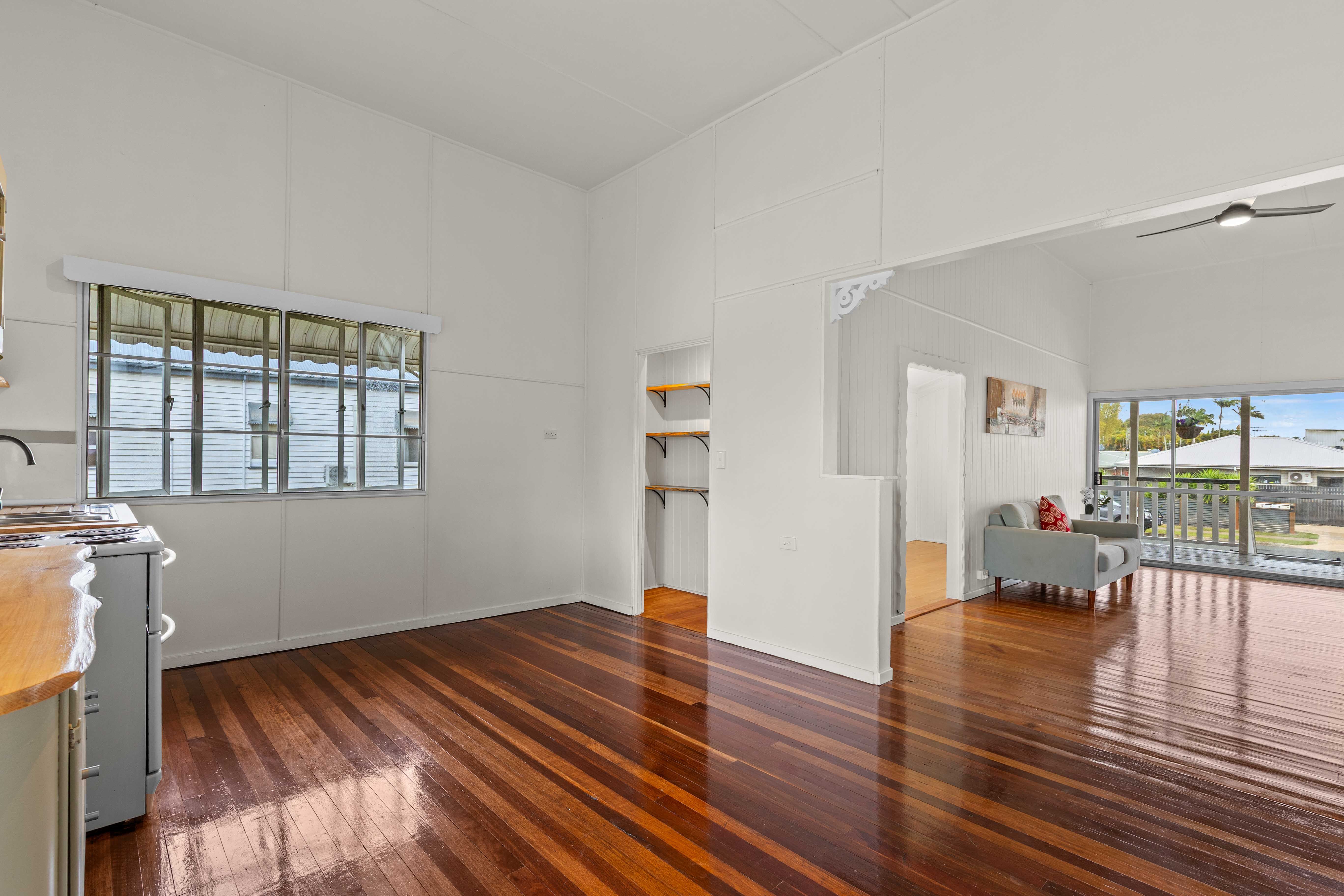 33 Churchill Street — photo 10 of 19