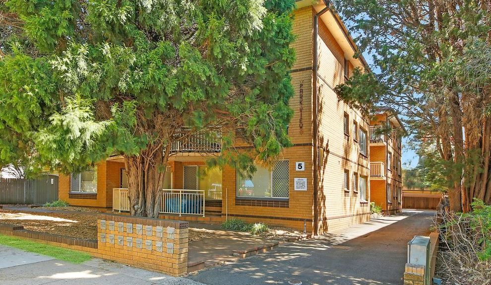 5 Cambridge Street, Penshurst NSW 2222