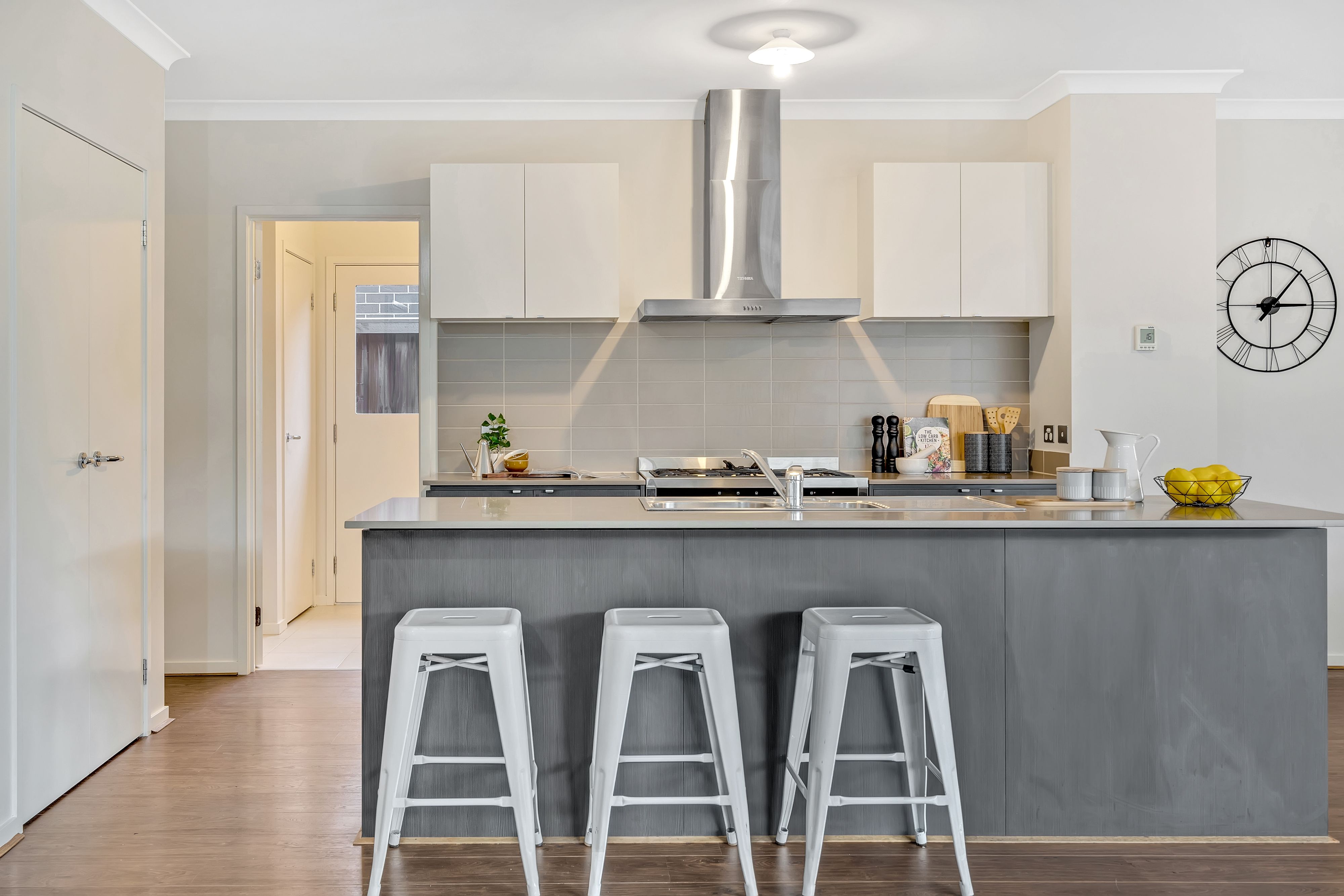 7 Hues Street, Mickleham, VIC 3064