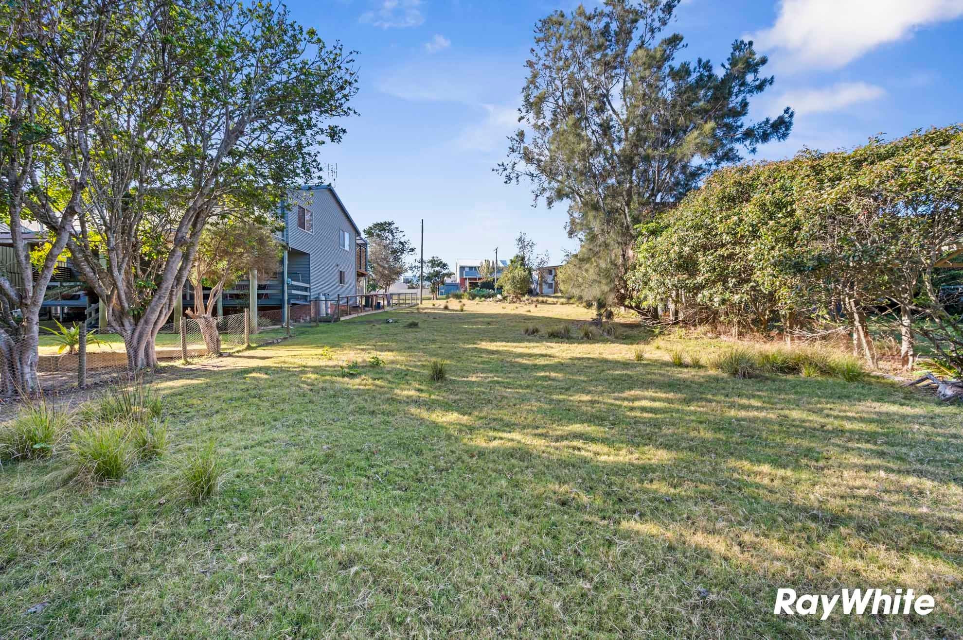 15 Borang Street — photo 9 of 11