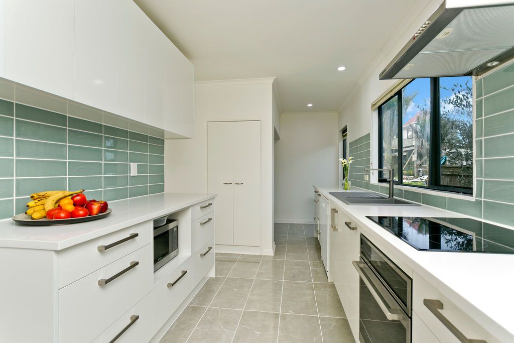 2/22 Cresta Avenue, Beach Haven, North Shore City