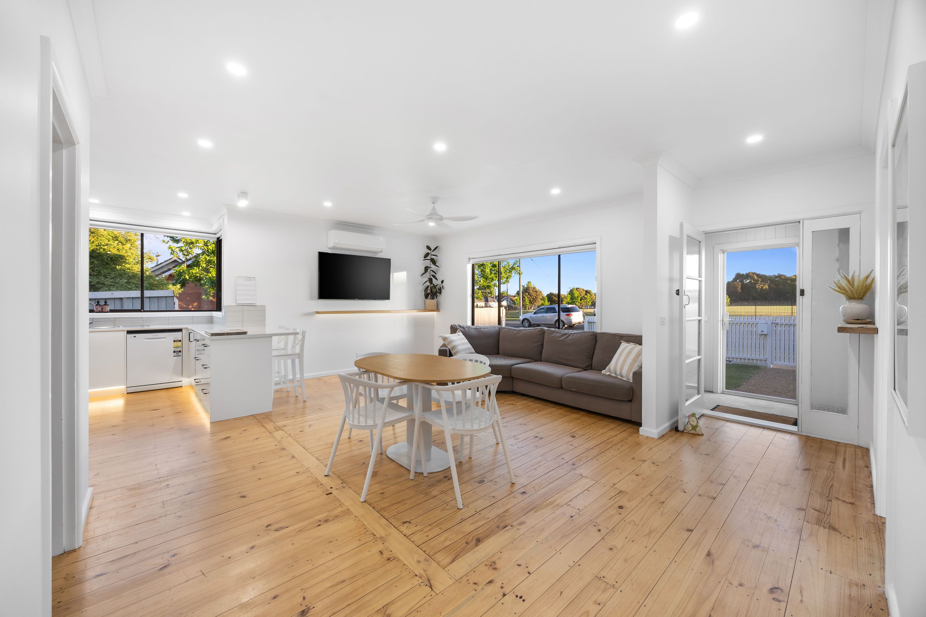 1100 Norman Street, Wendouree, VIC 3355