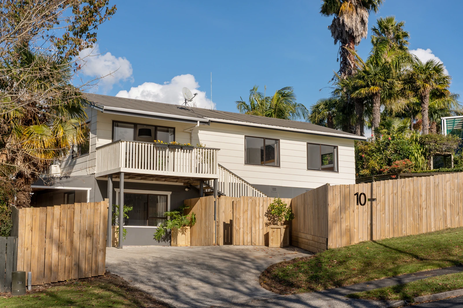 10 James Cook Drive, Welcome Bay, Tauranga City