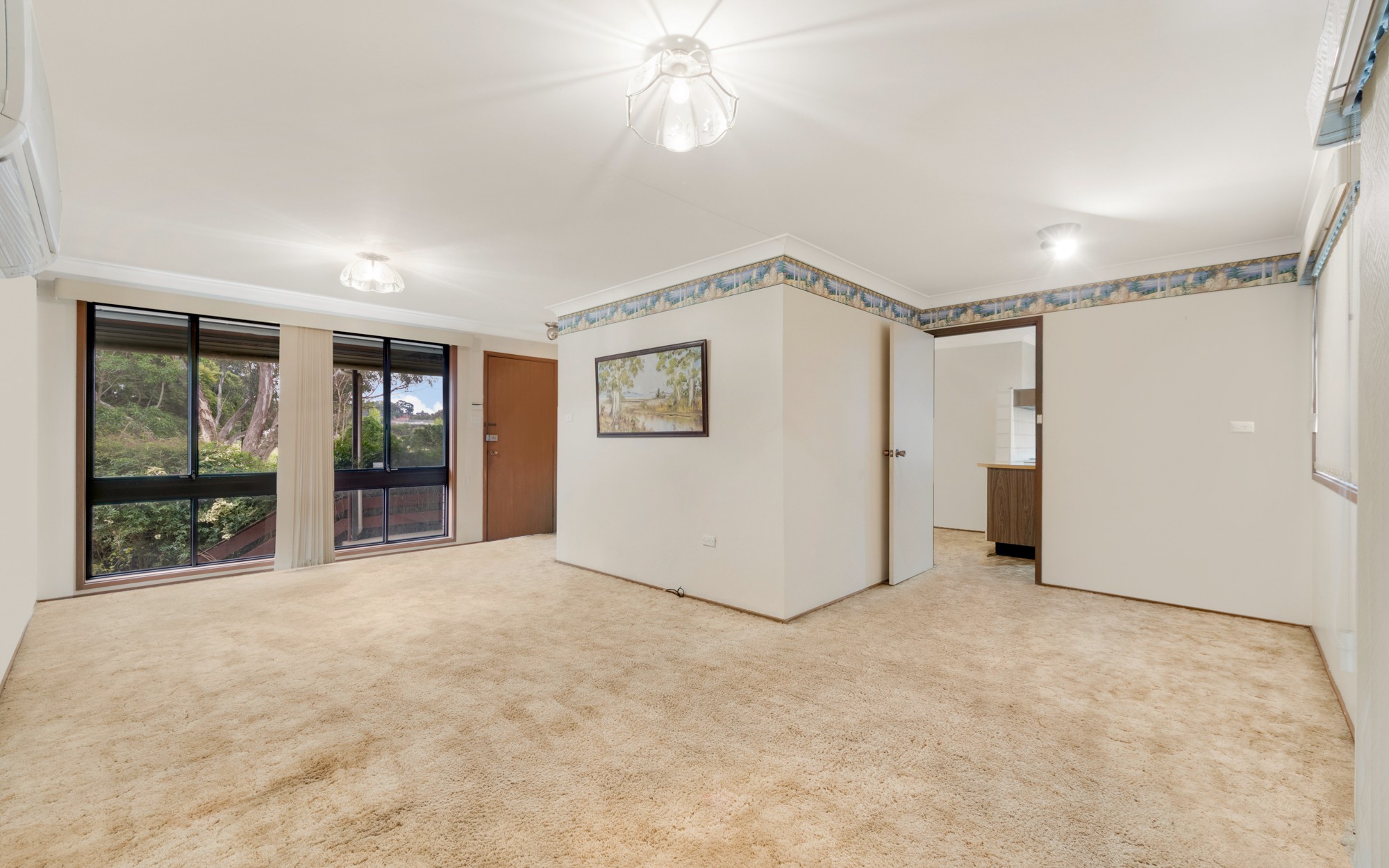 70 Stromeferry Crescent, St Andrews, NSW 2566