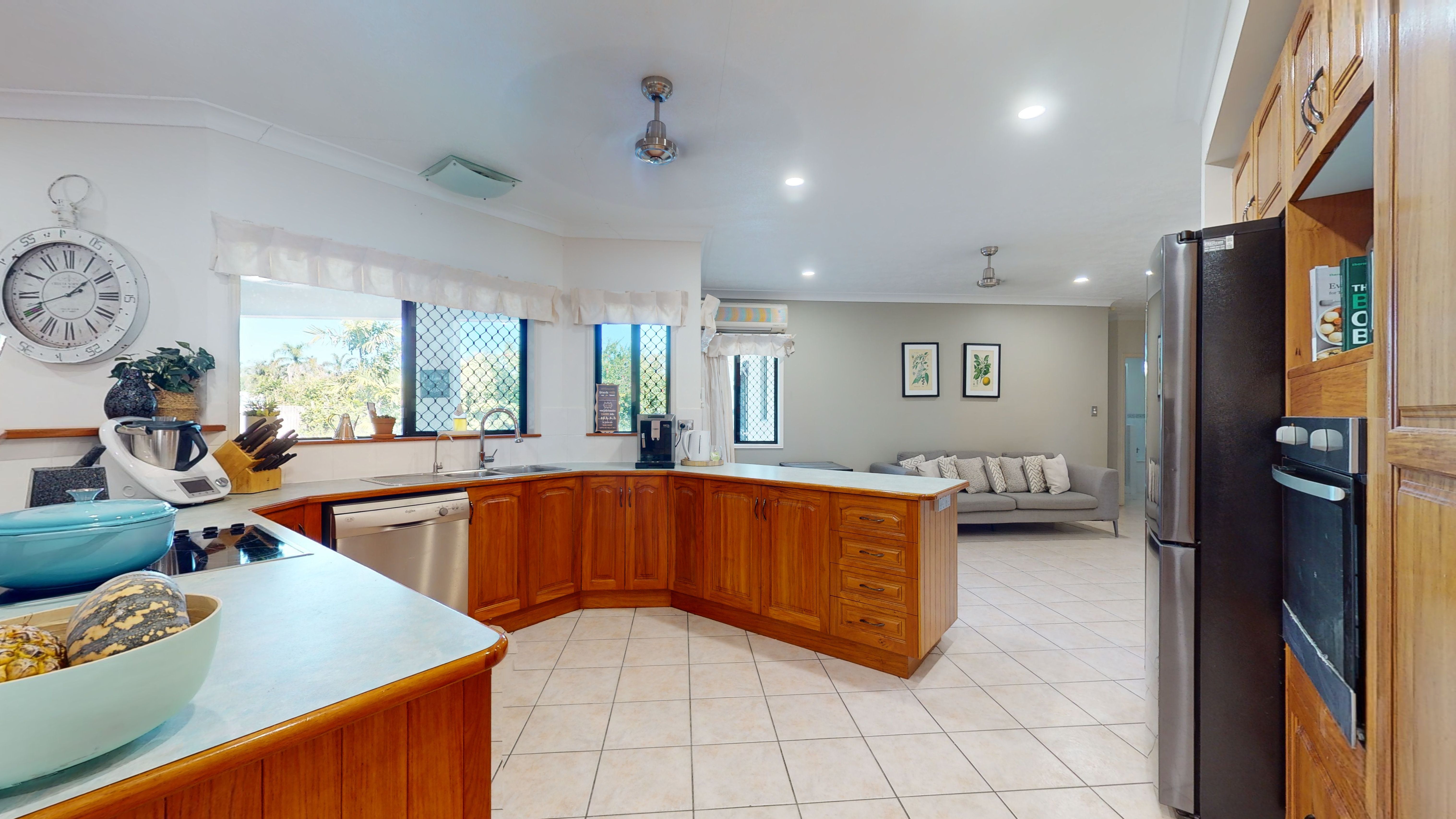 17 Lakewood Avenue, Kirwan, QLD 4817