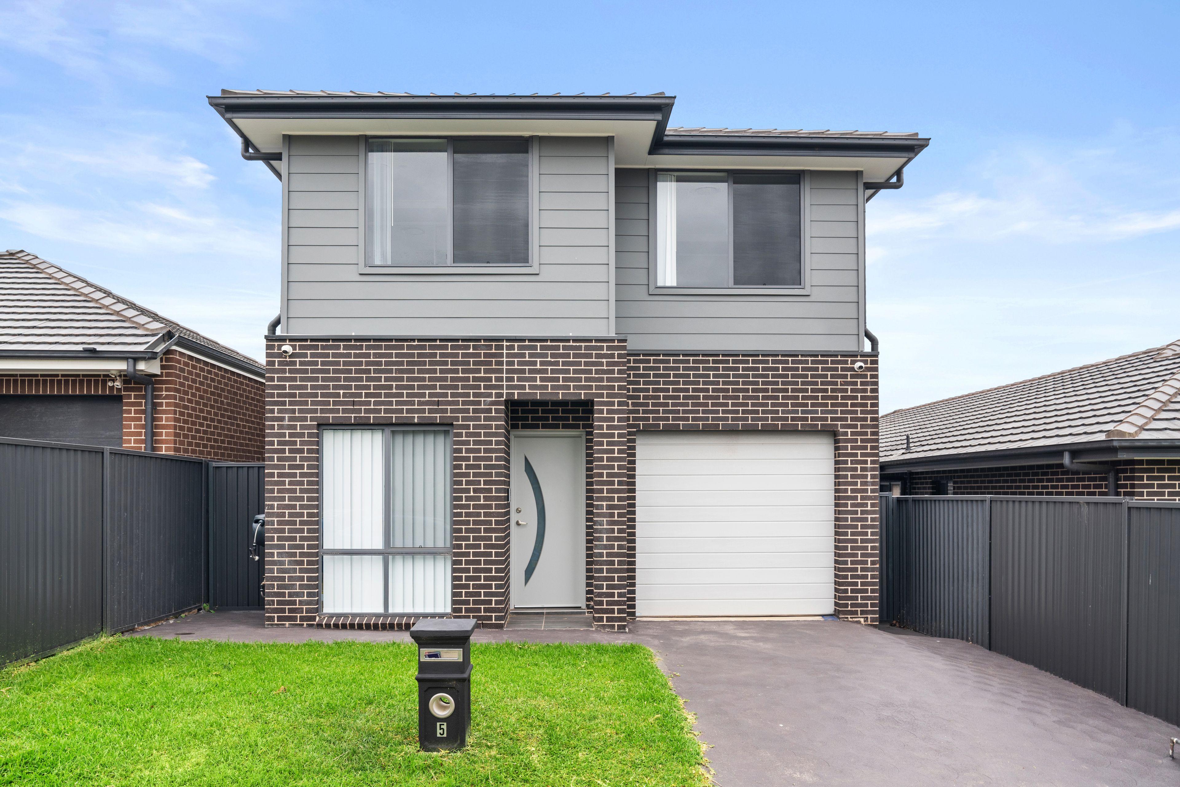 5 Scrubwren Street, Austral NSW 2179