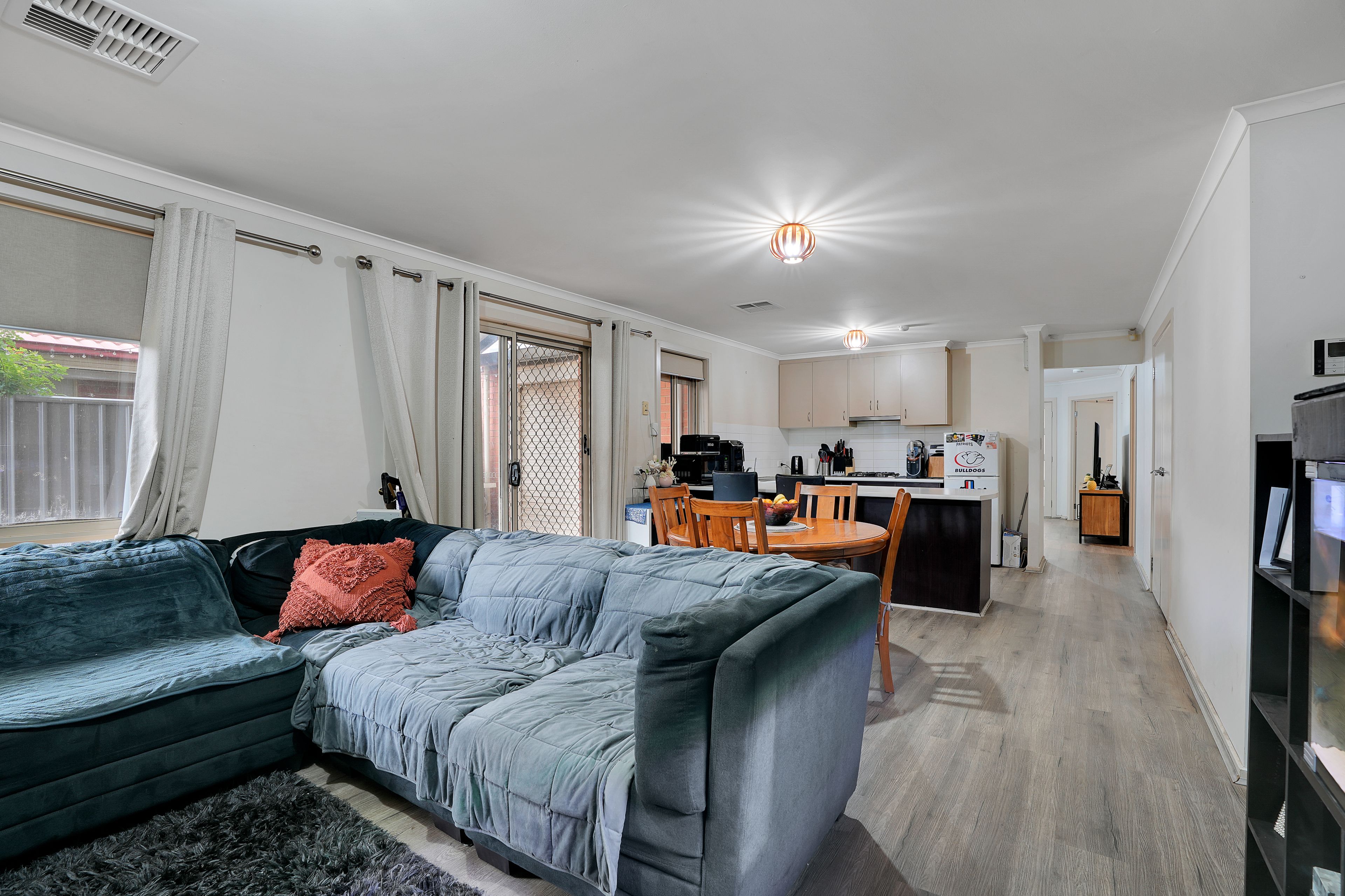 3 Toorna Place — photo 9 of 12