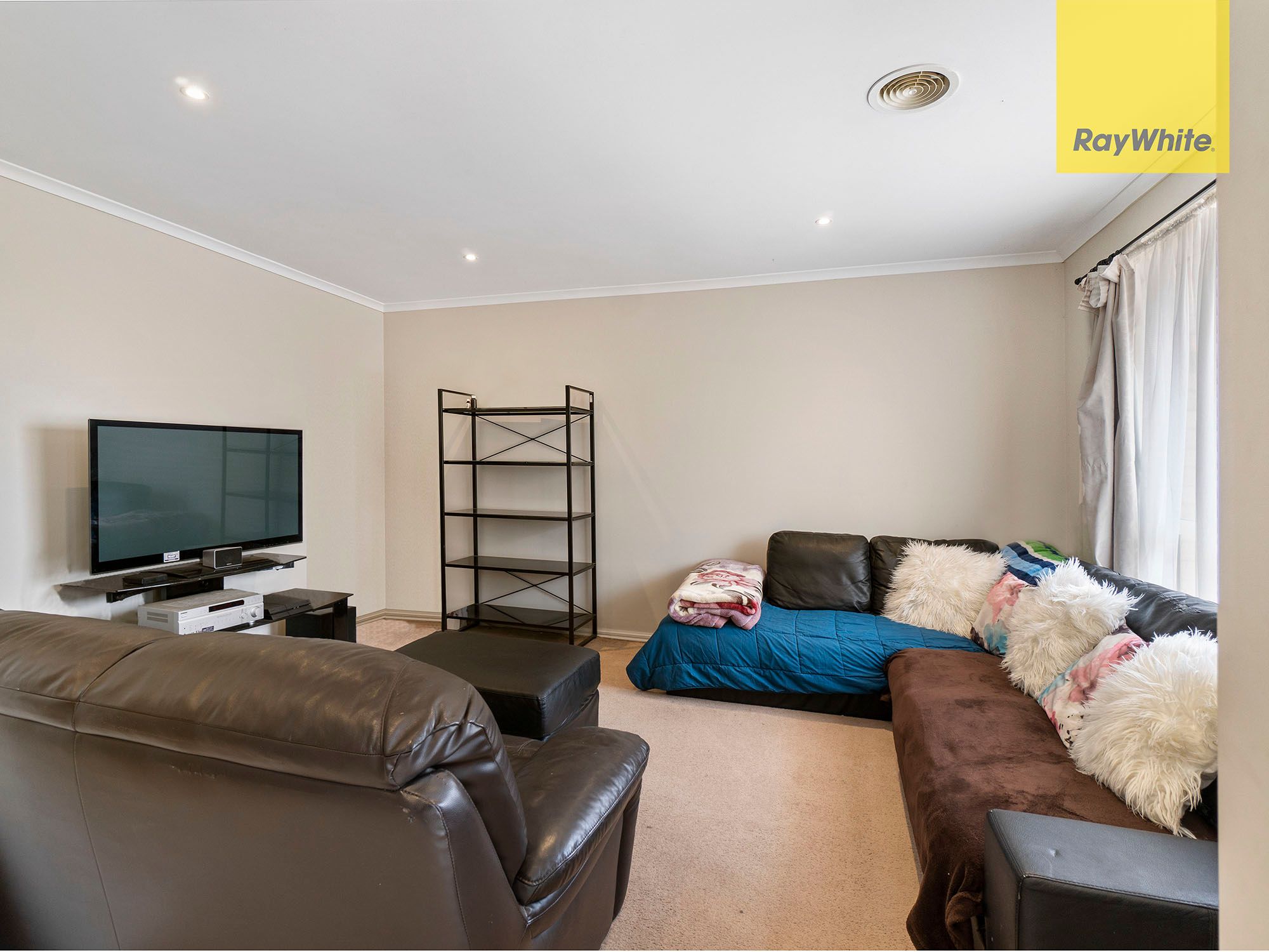 65 Dunvegan Drive, Kurunjang, VIC 3337