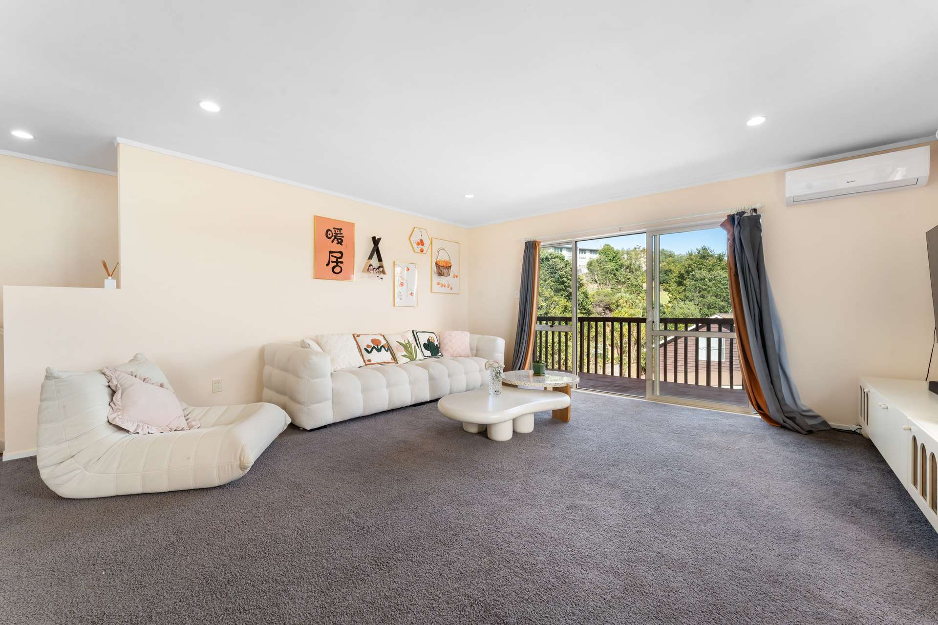 210 Albany Highway photo 9
