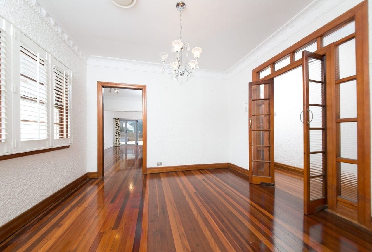 28 Ernest Street — photo 5 of 12