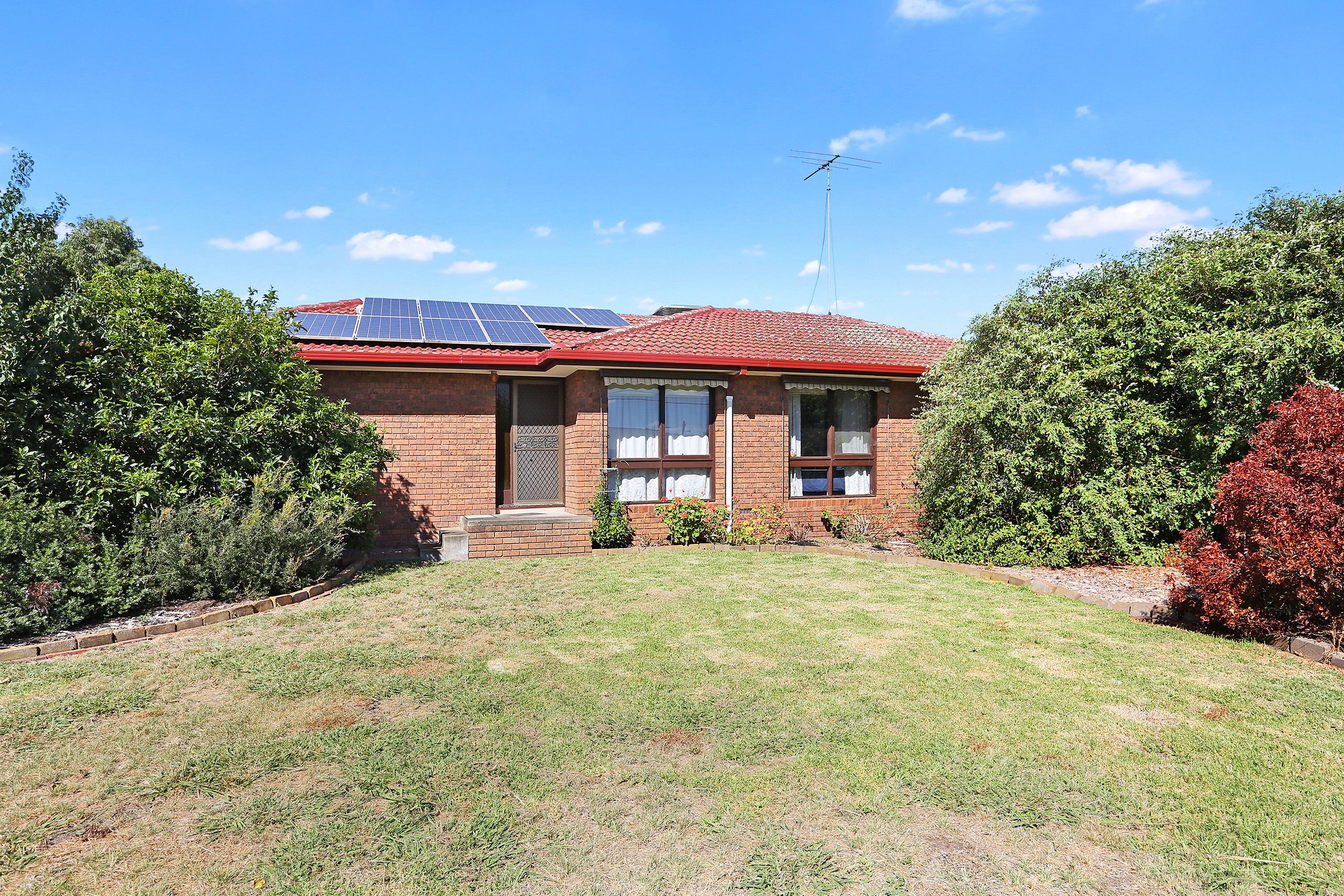 2 Sheeran Crescent, Lara, VIC 3212
