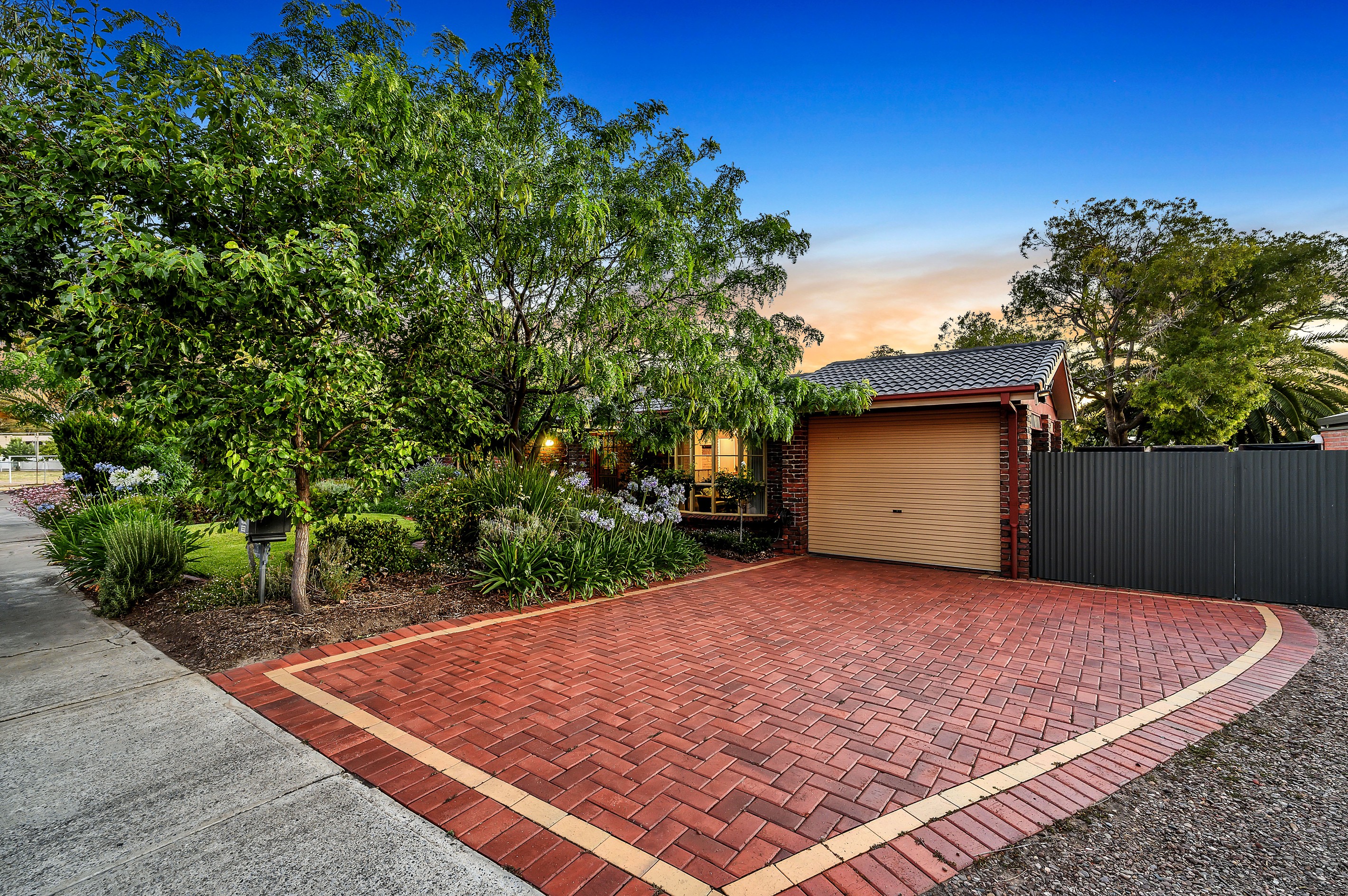1 Settlers Drive, West Lakes, SA 5021
