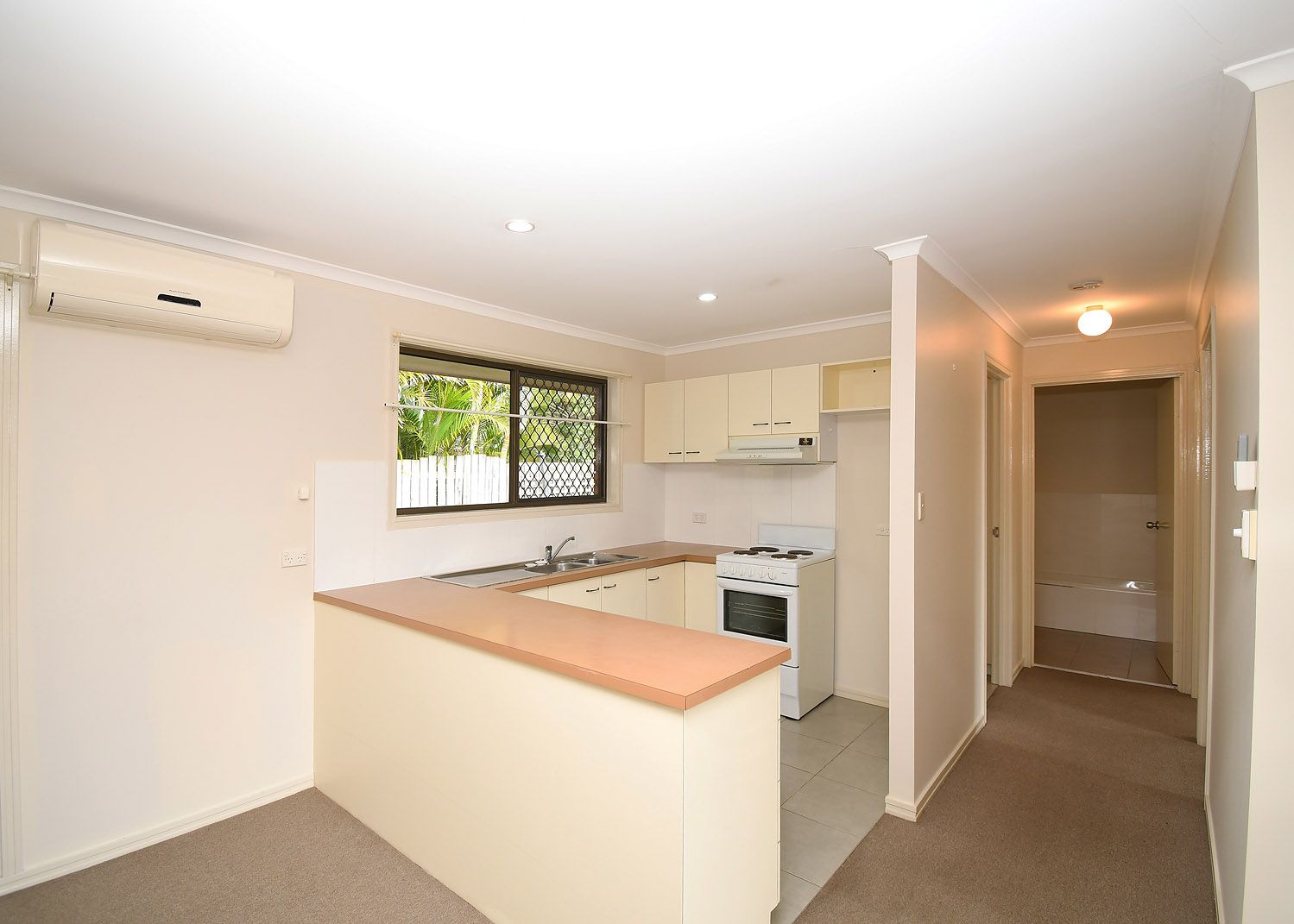 4/42-44 Pulgul Street, Urangan, QLD 4655