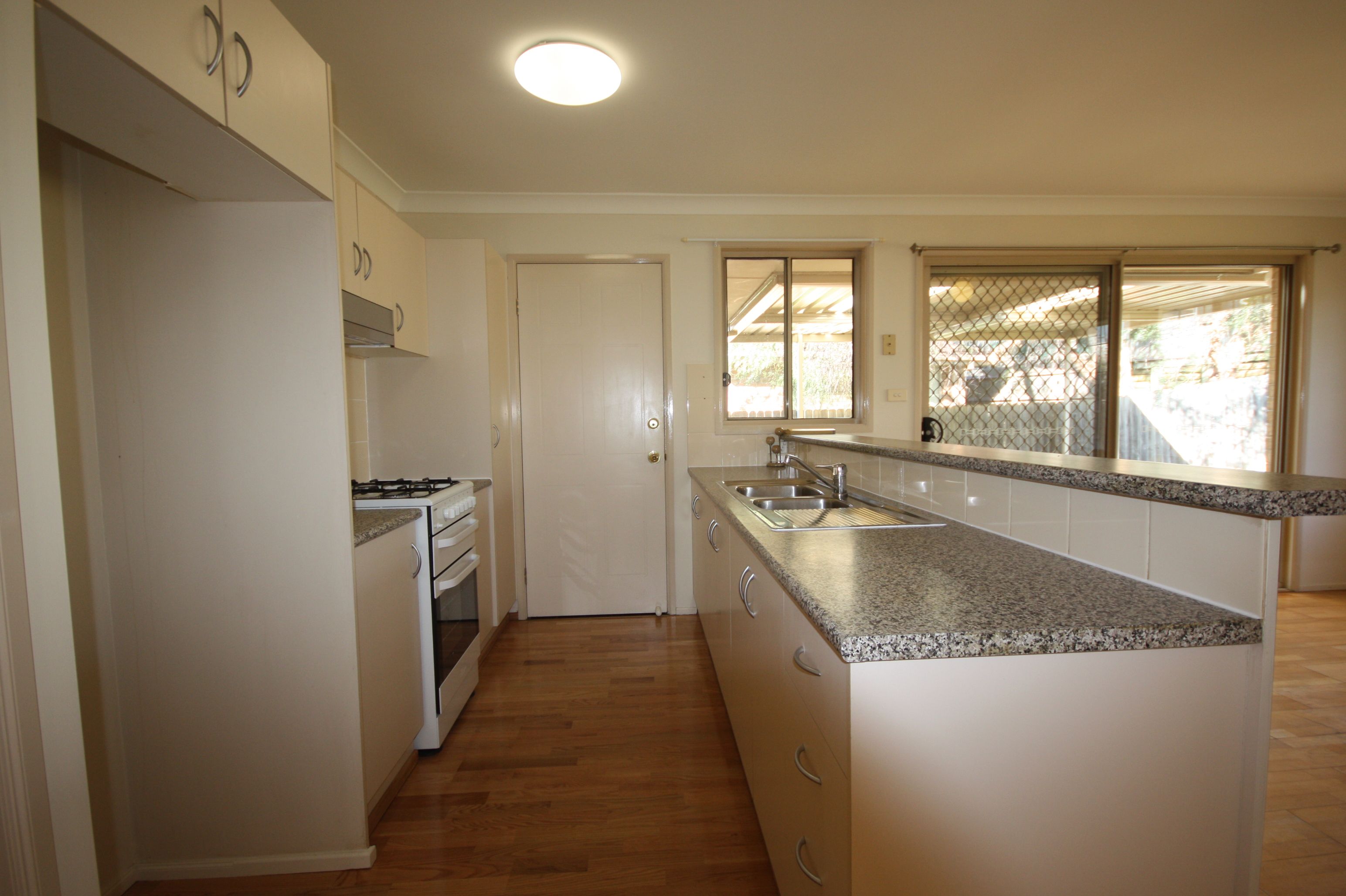 23 Glass House Boulevard, Minto, NSW 2566