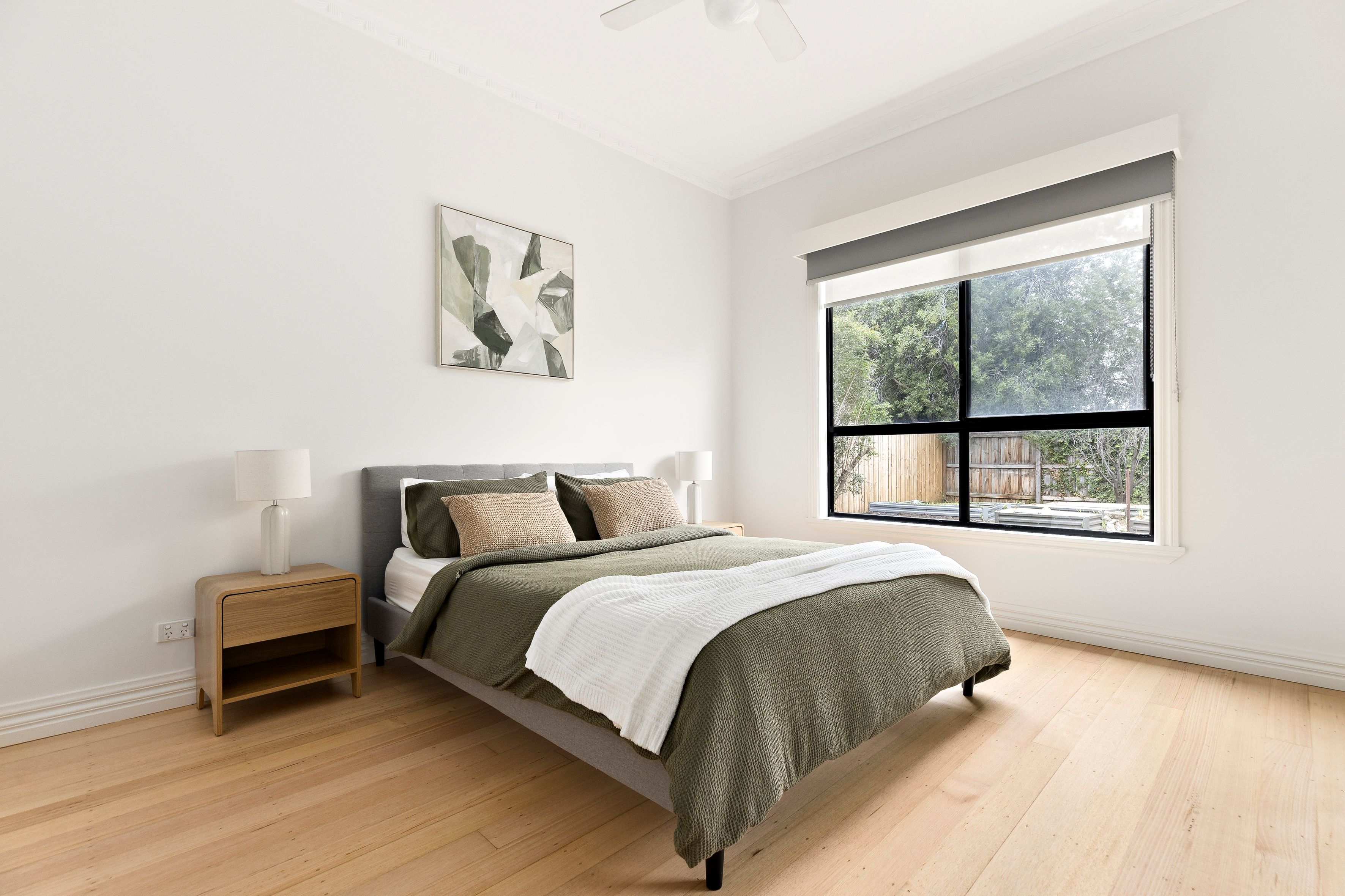 433 Bell Street — photo 9 of 16