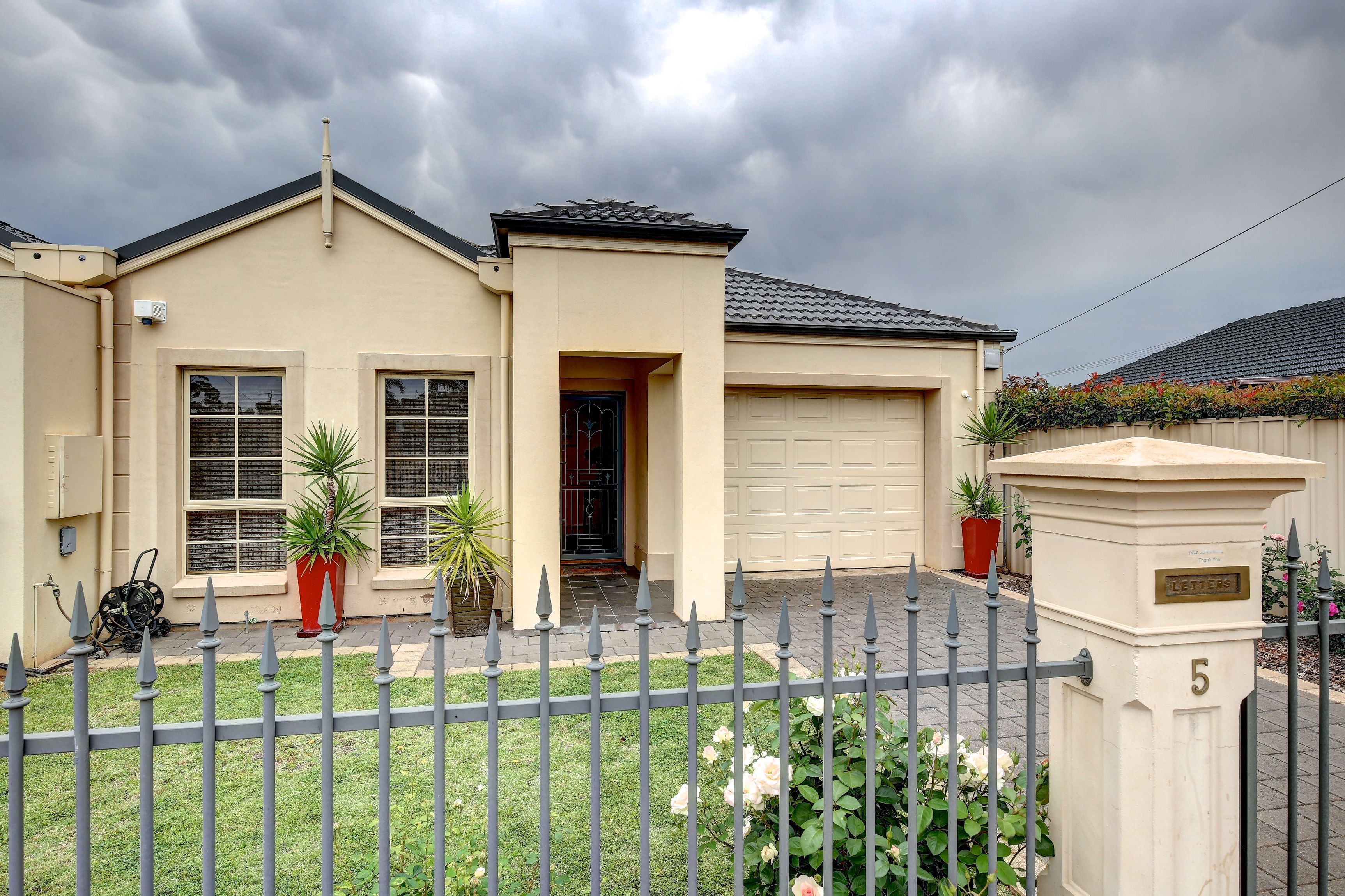 5 Carbnet Place, Seacombe Gardens SA 5047