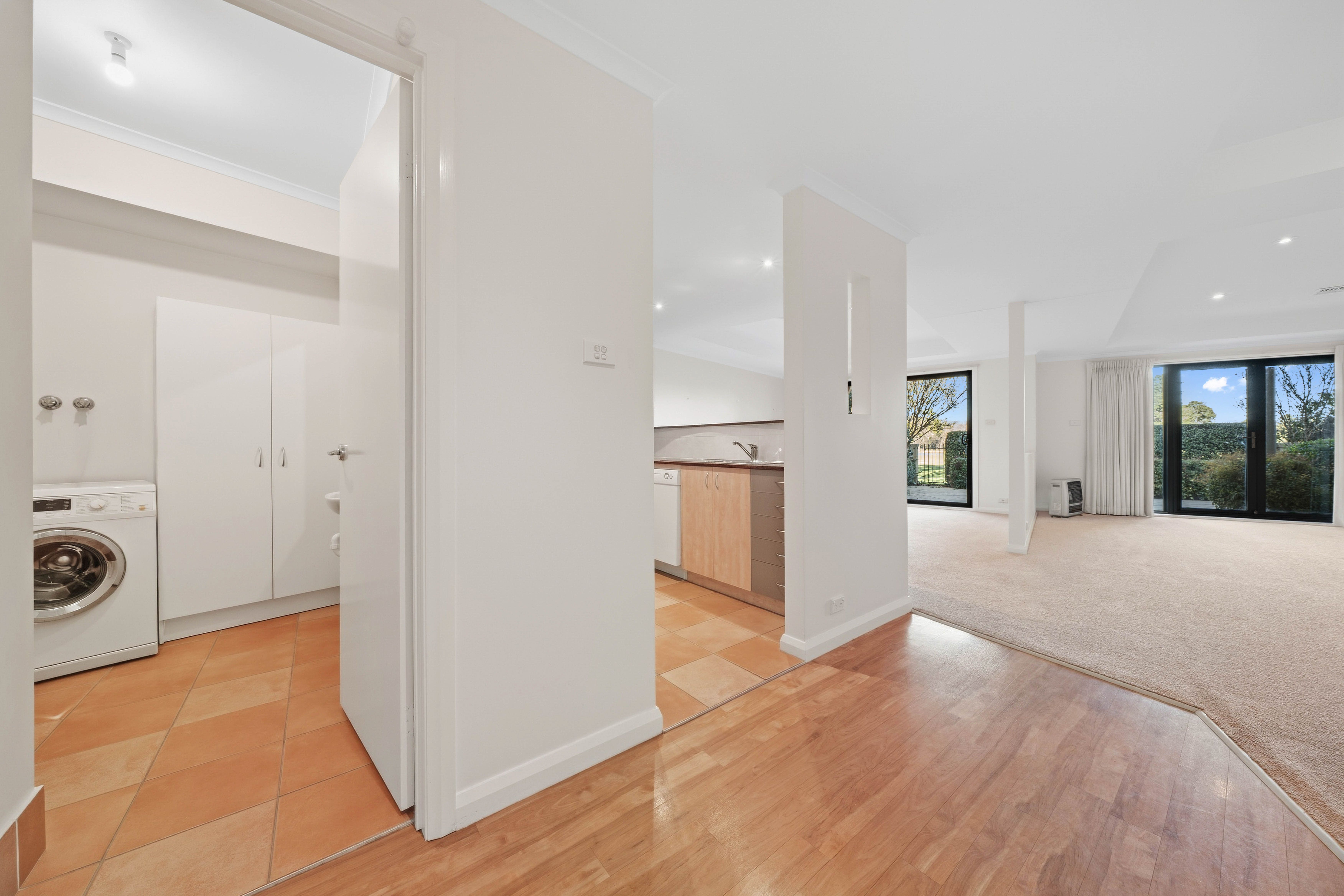 183/50 Ellenborough Street — photo 3 of 29