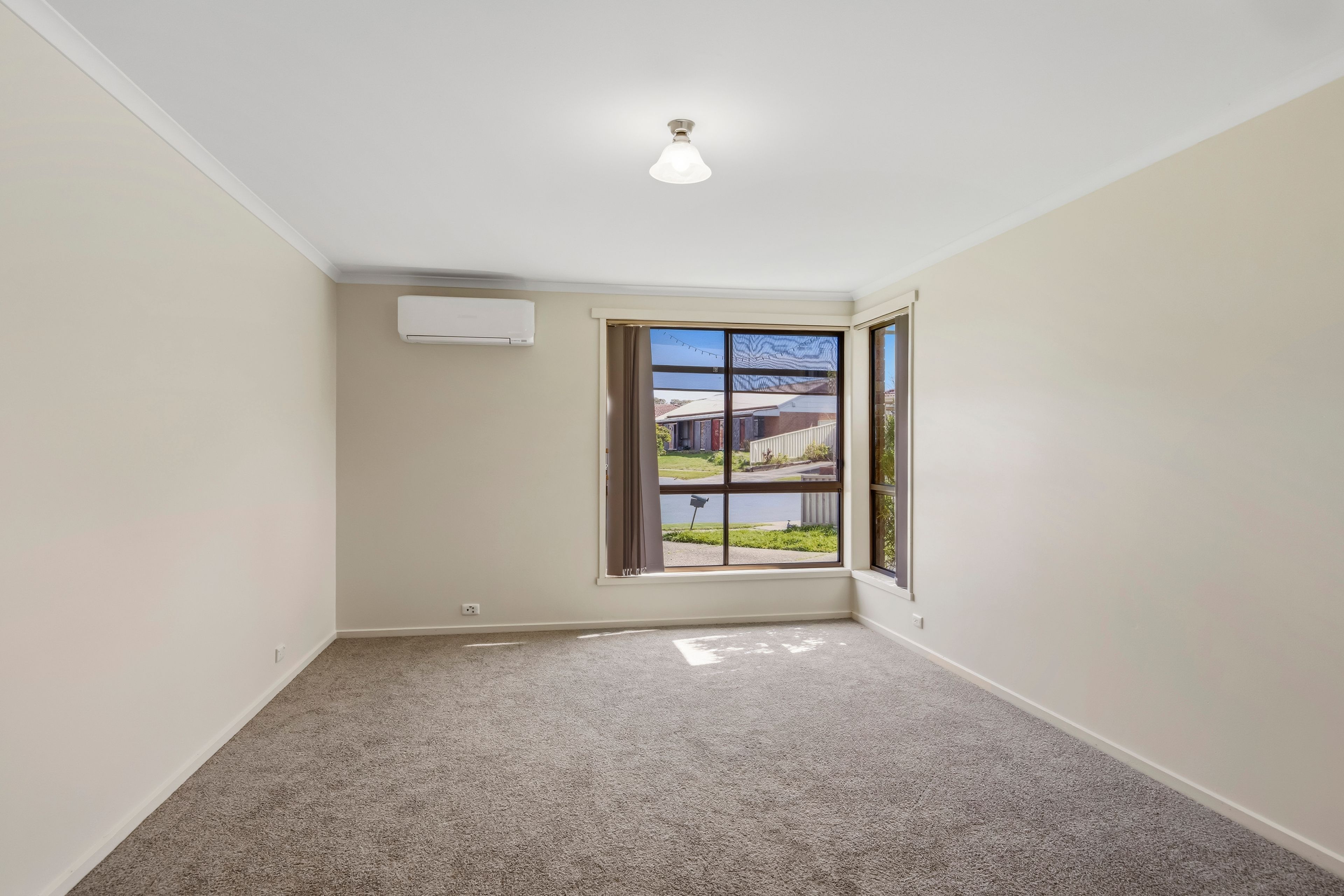 5 Cook Close — photo 7 of 8