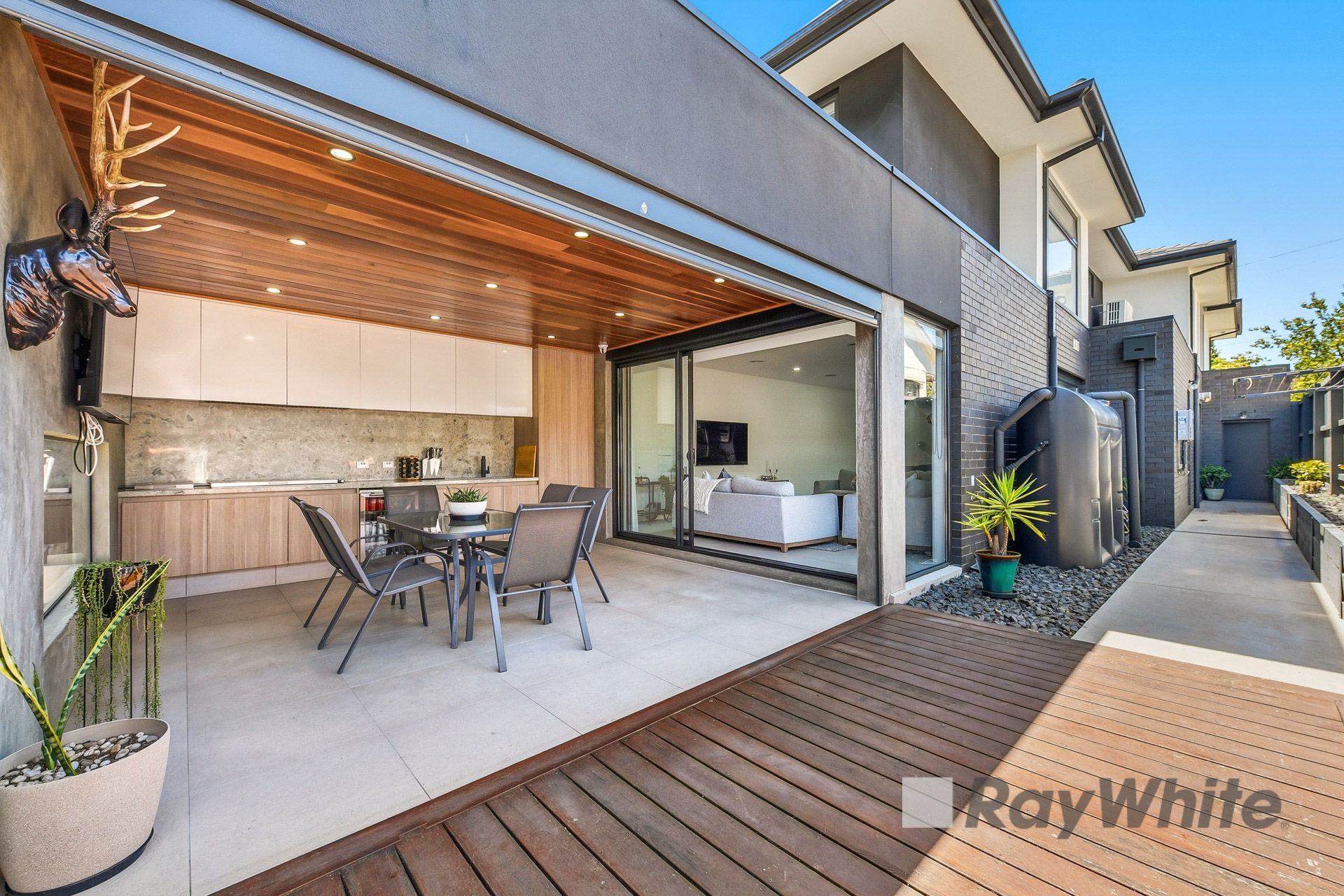 17C Waratah Street — photo 13 of 16