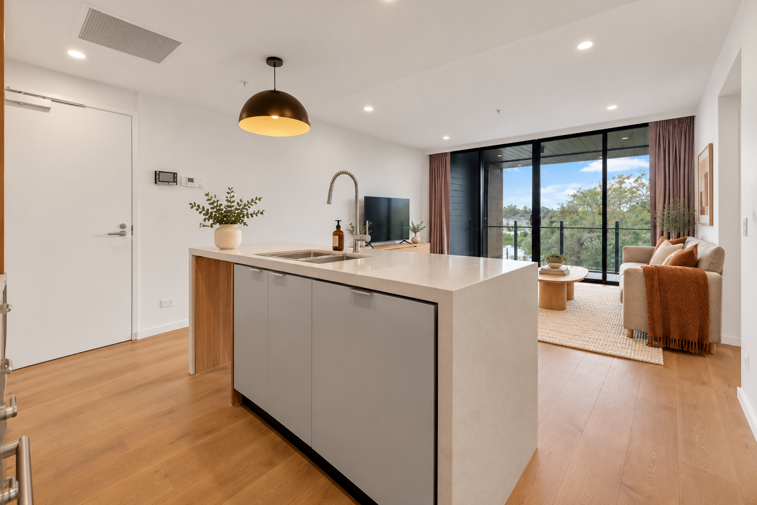308/17 Deshon Street — photo 3 of 14