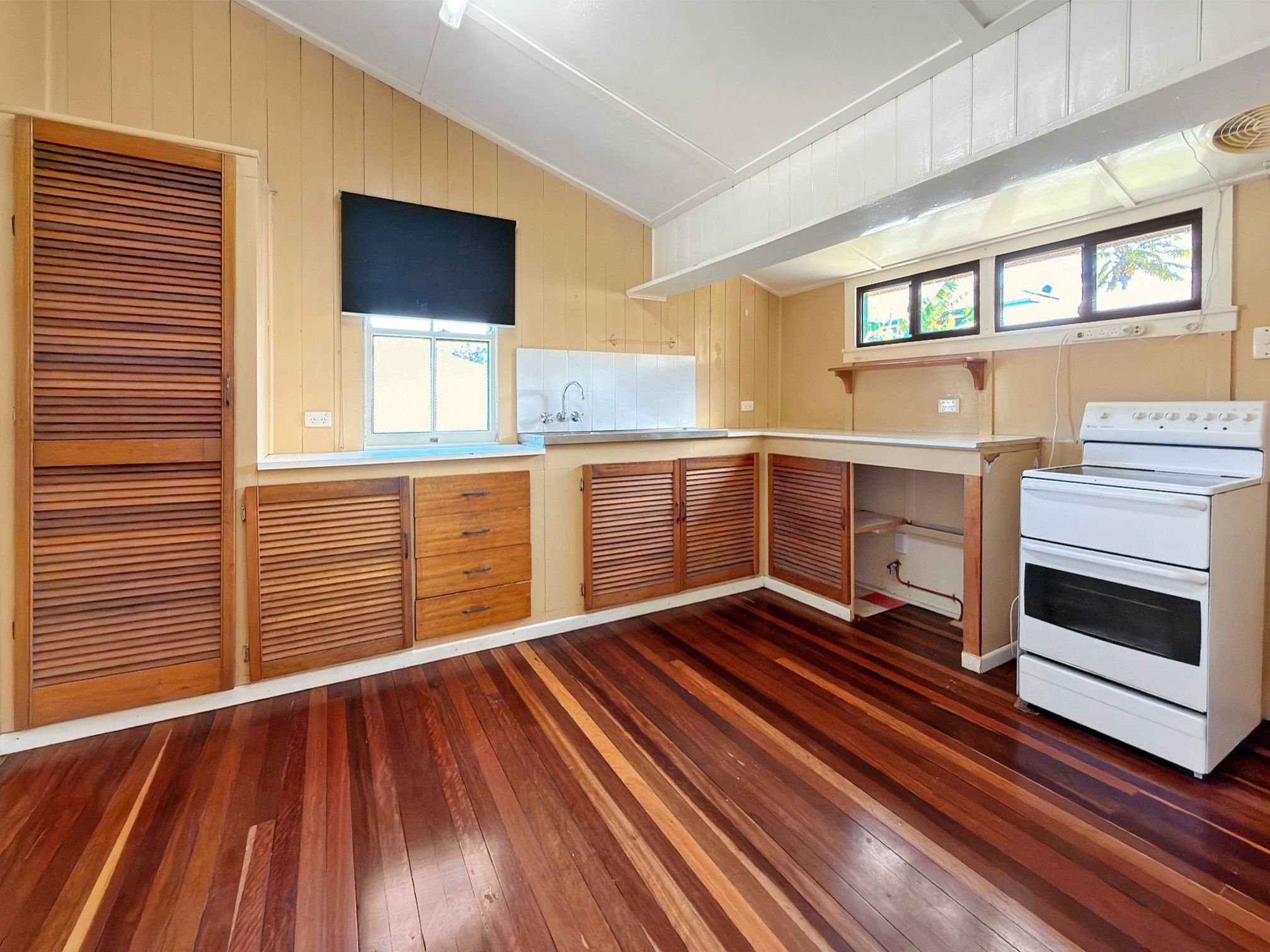 30 First Avenue, Maaroom, QLD 4650