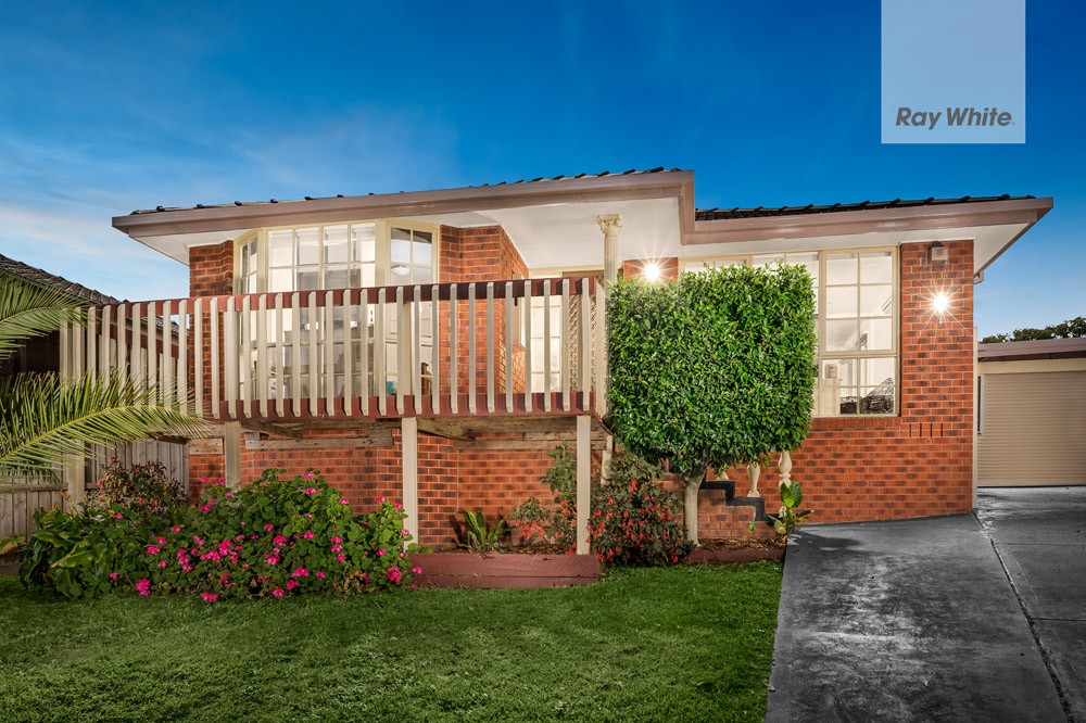 35 Thompson Circuit, Mill Park, VIC 3082