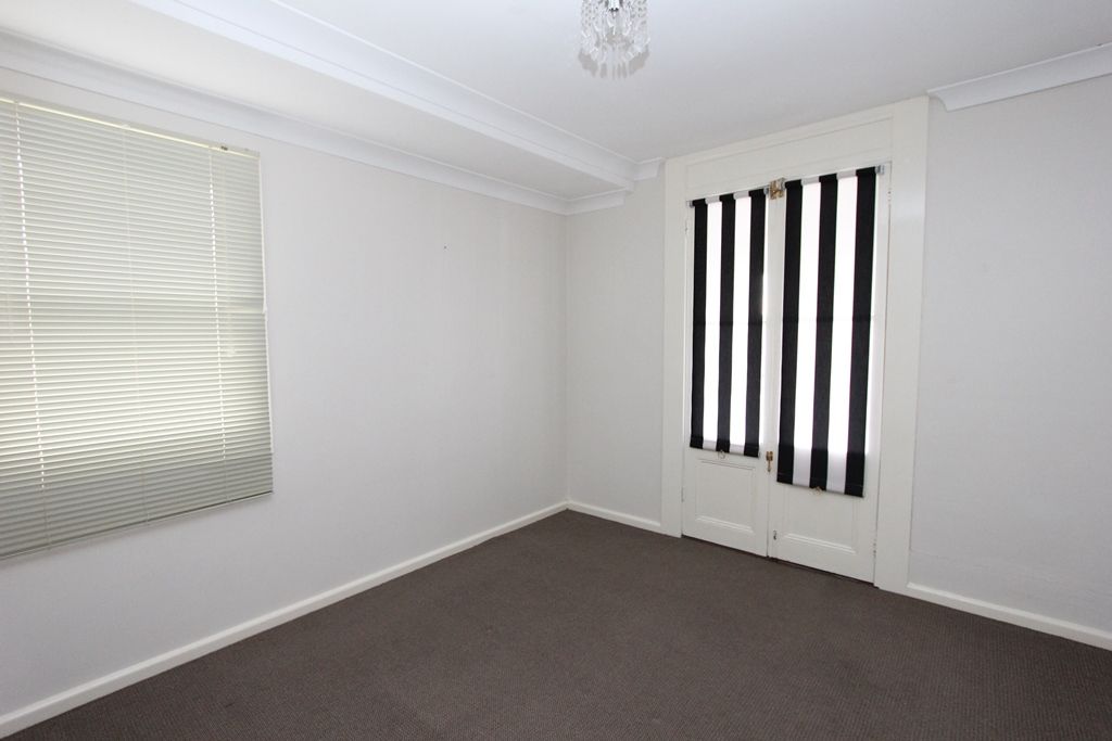 3/46 Throsby Street — photo 5 of 7