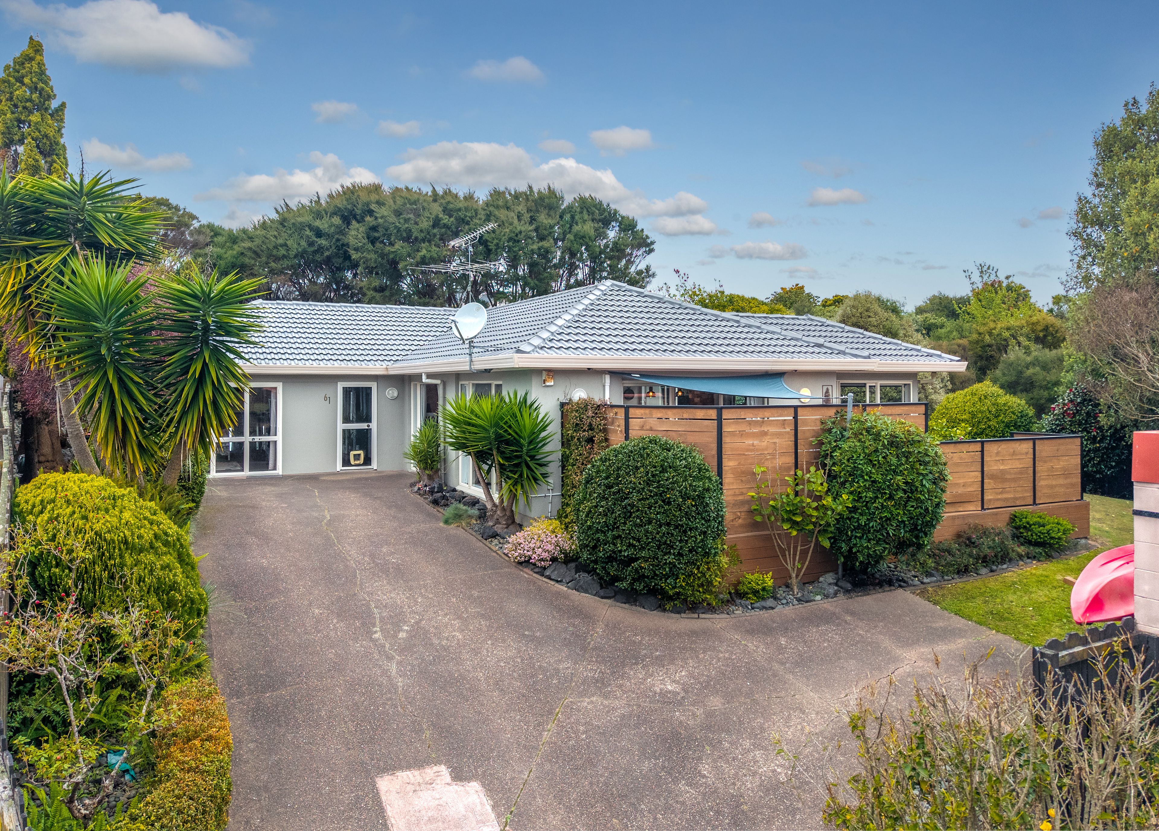 61 Gosford Drive, Botany Downs, Manukau City