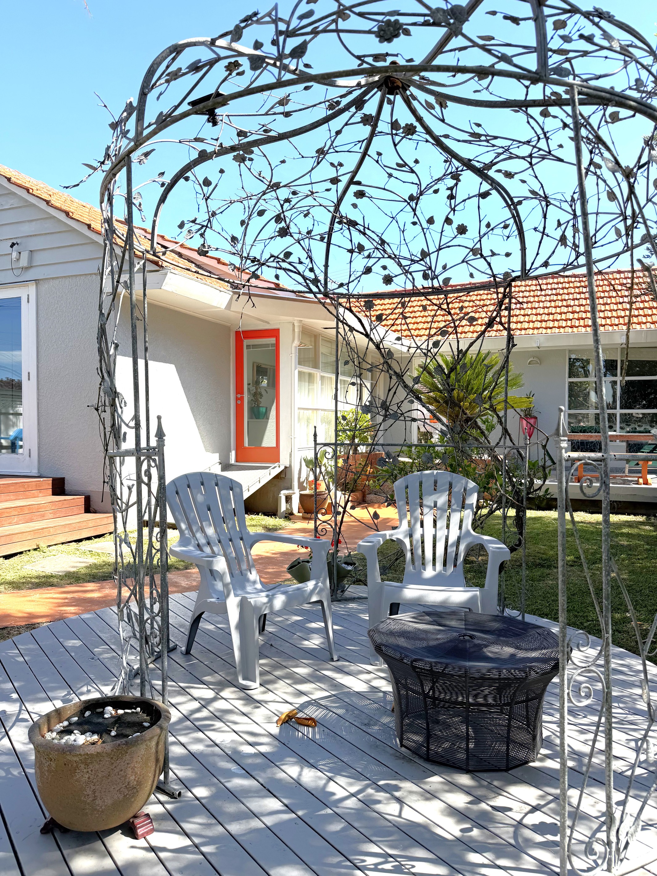 40 East Coast Road, Milford, North Shore City