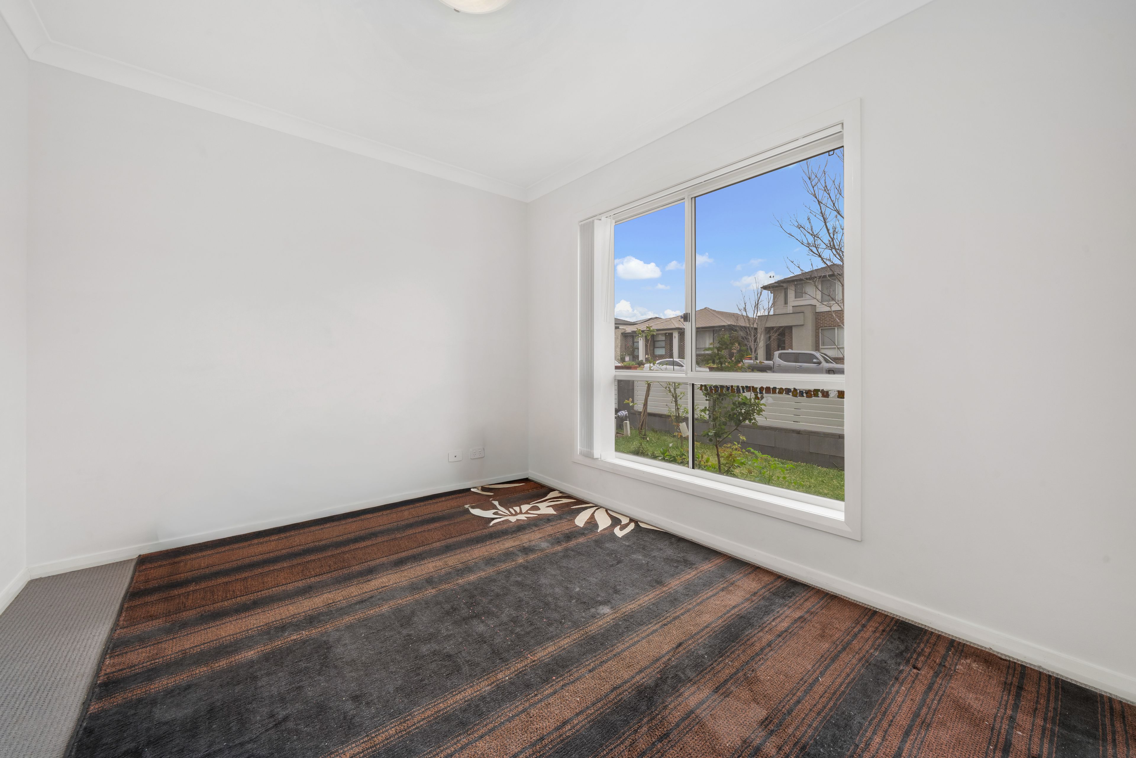 27 Ray Simpson Avenue — photo 9 of 14