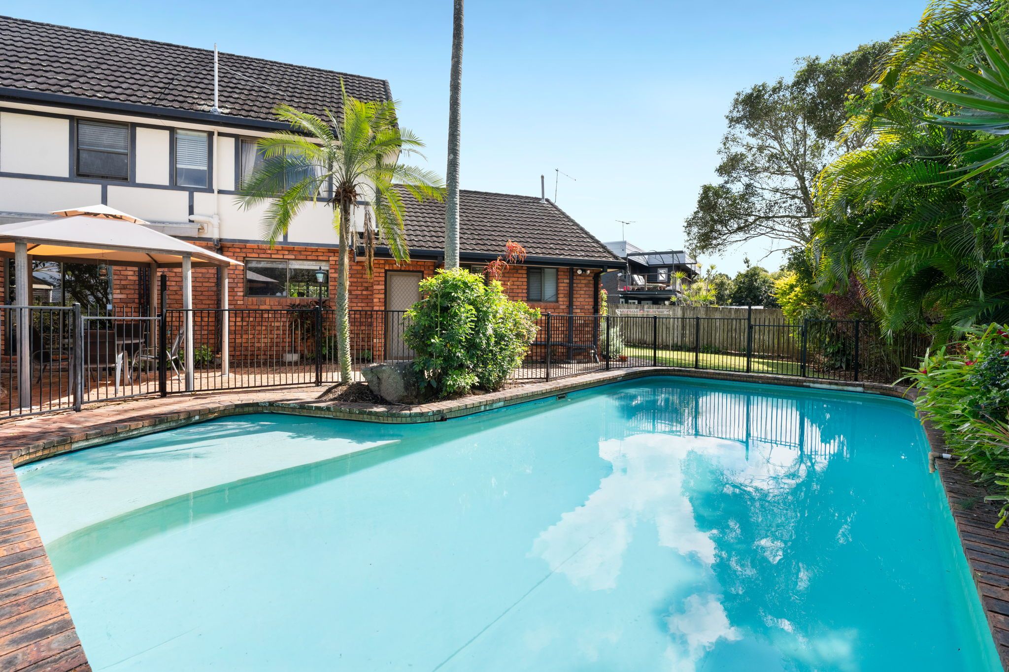 38 Diamantina Street — photo 3 of 26