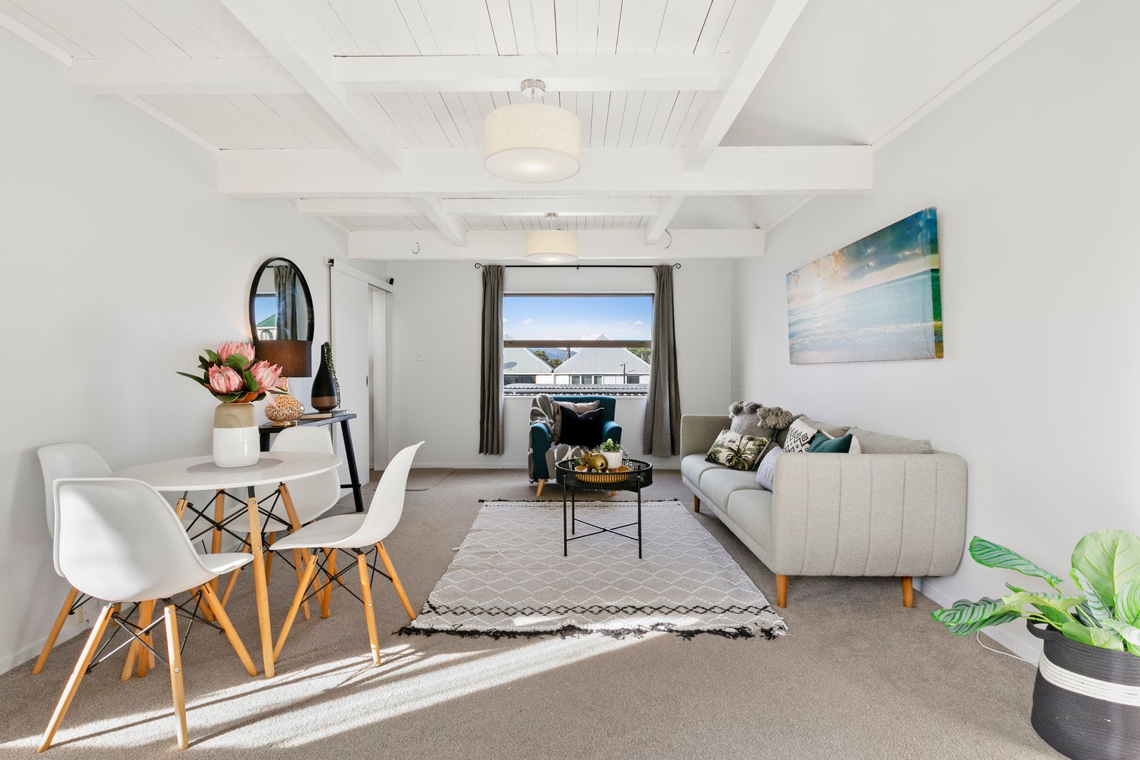 130 Akaroa Drive, Maupuia, Wellington City
