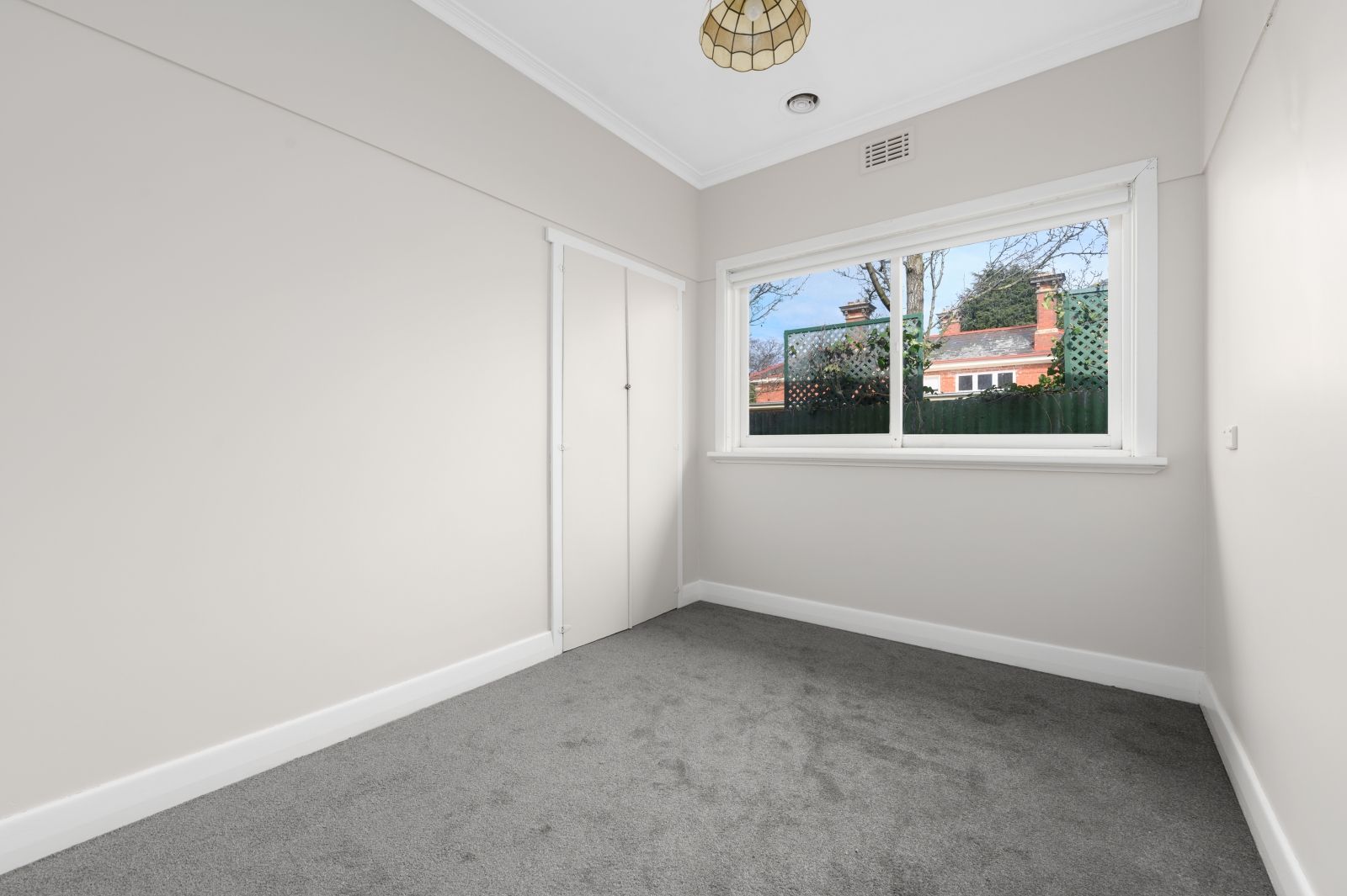 2 Hotham Street — photo 7 of 9