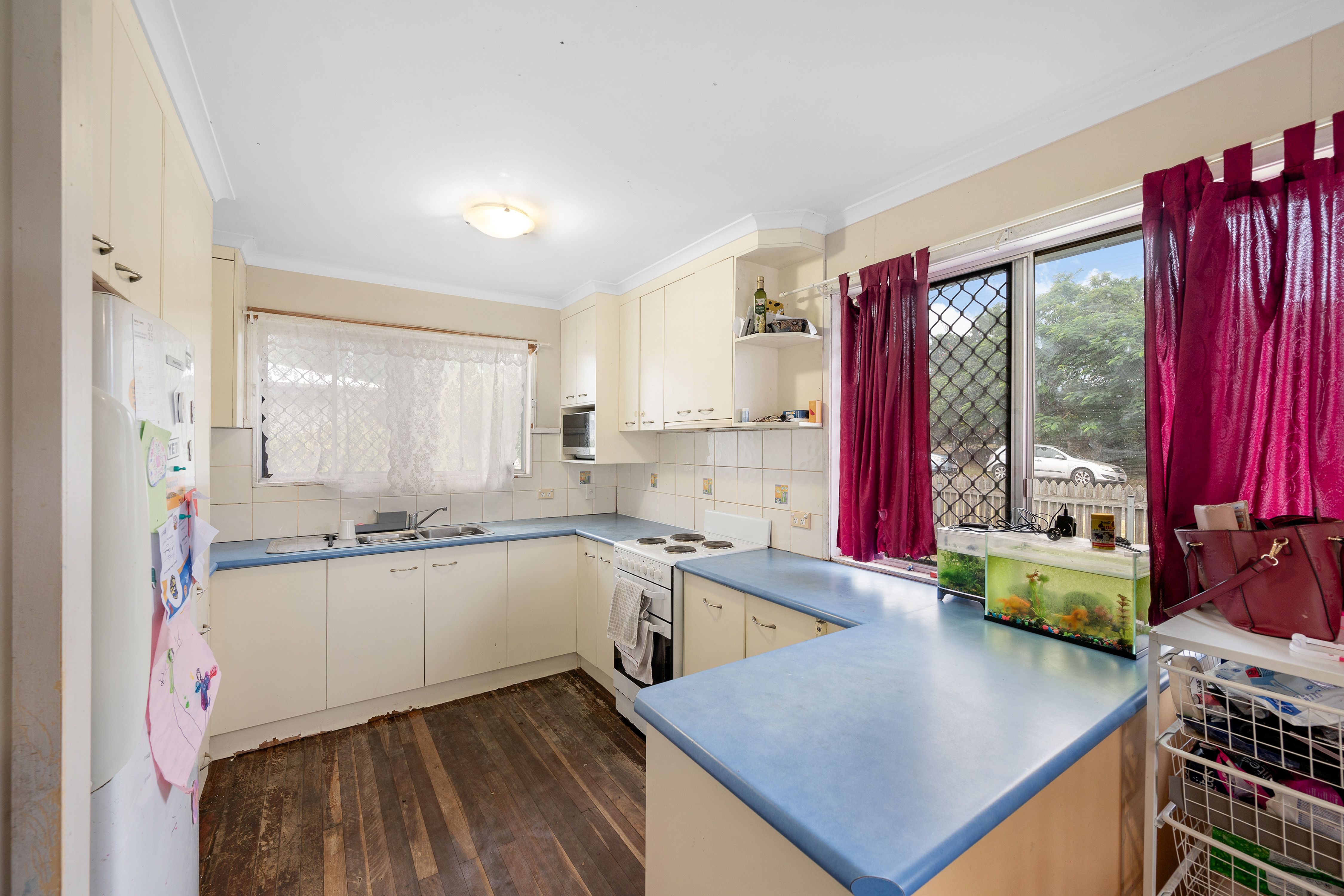 13 Emperor Street, Toolooa, QLD 4680