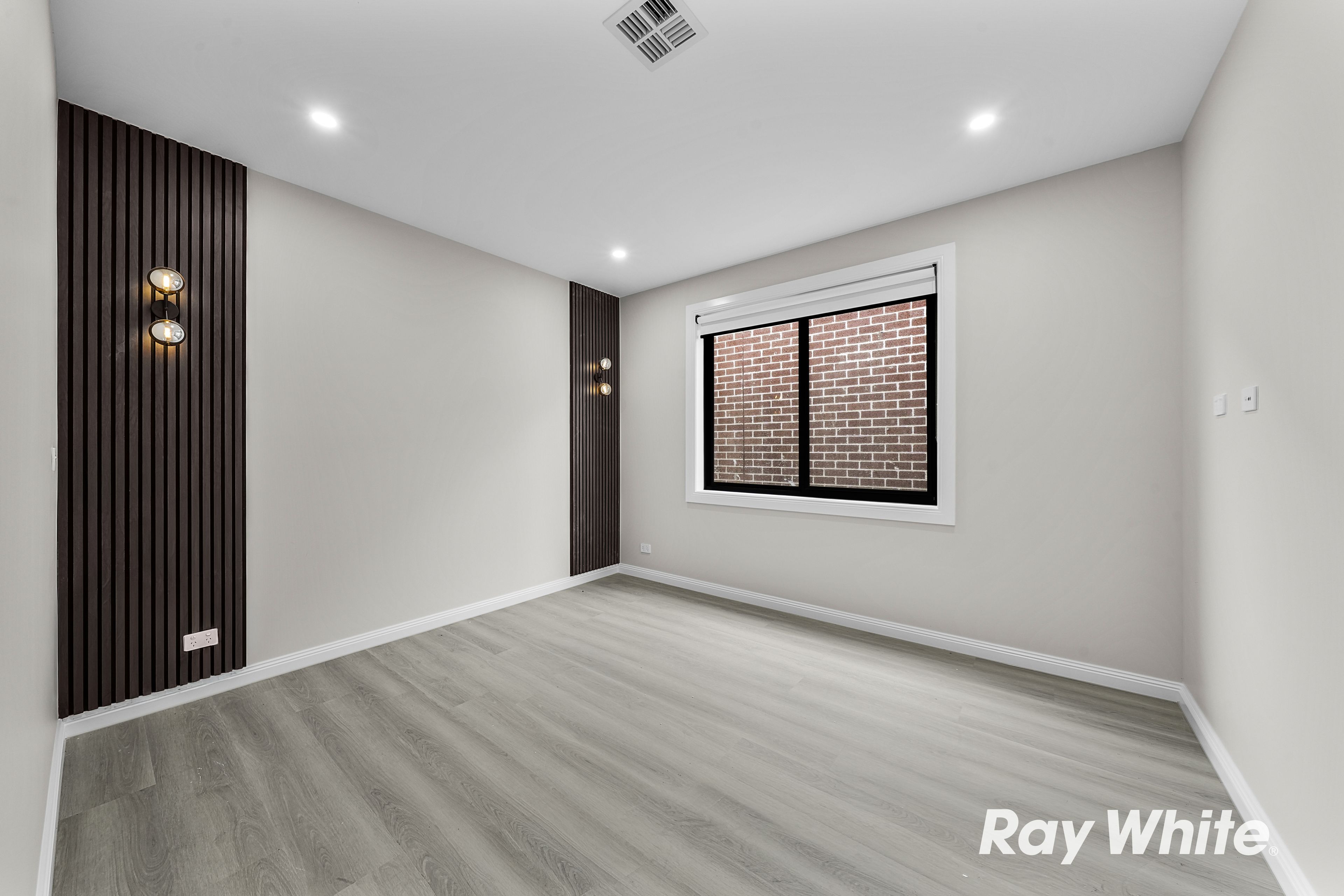 48 Pulchella Crescent — photo 11 of 21