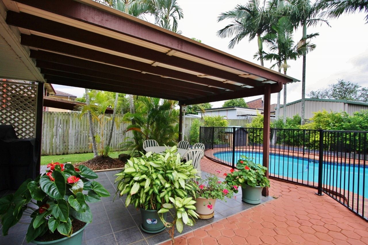 28 Bedivere Street, Carindale, QLD 4152