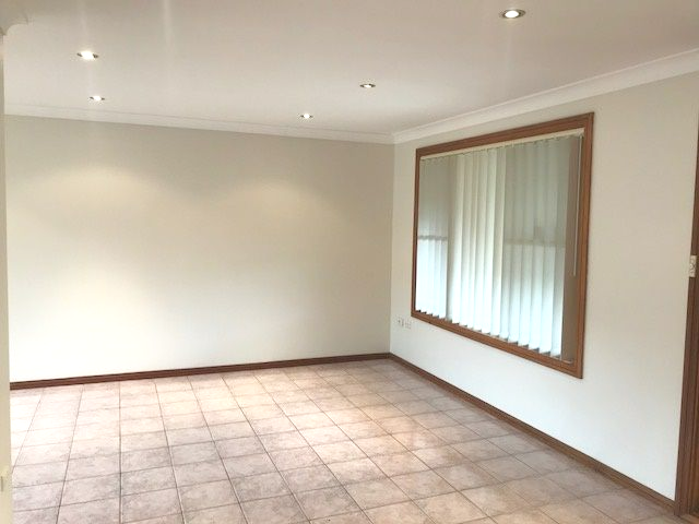 2/50 BASSETT Street — photo 4 of 7