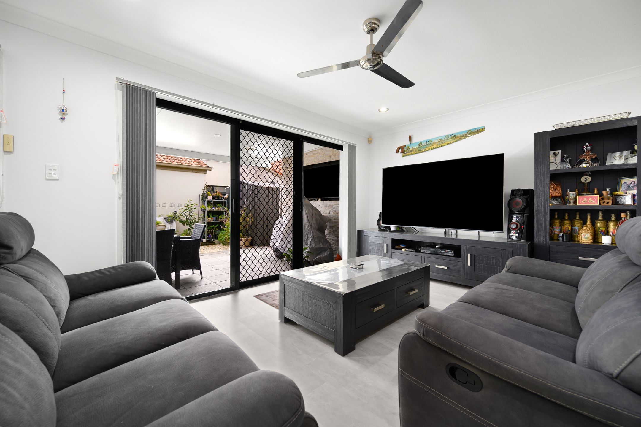 19 Amsonia Court, Arundel, QLD 4214
