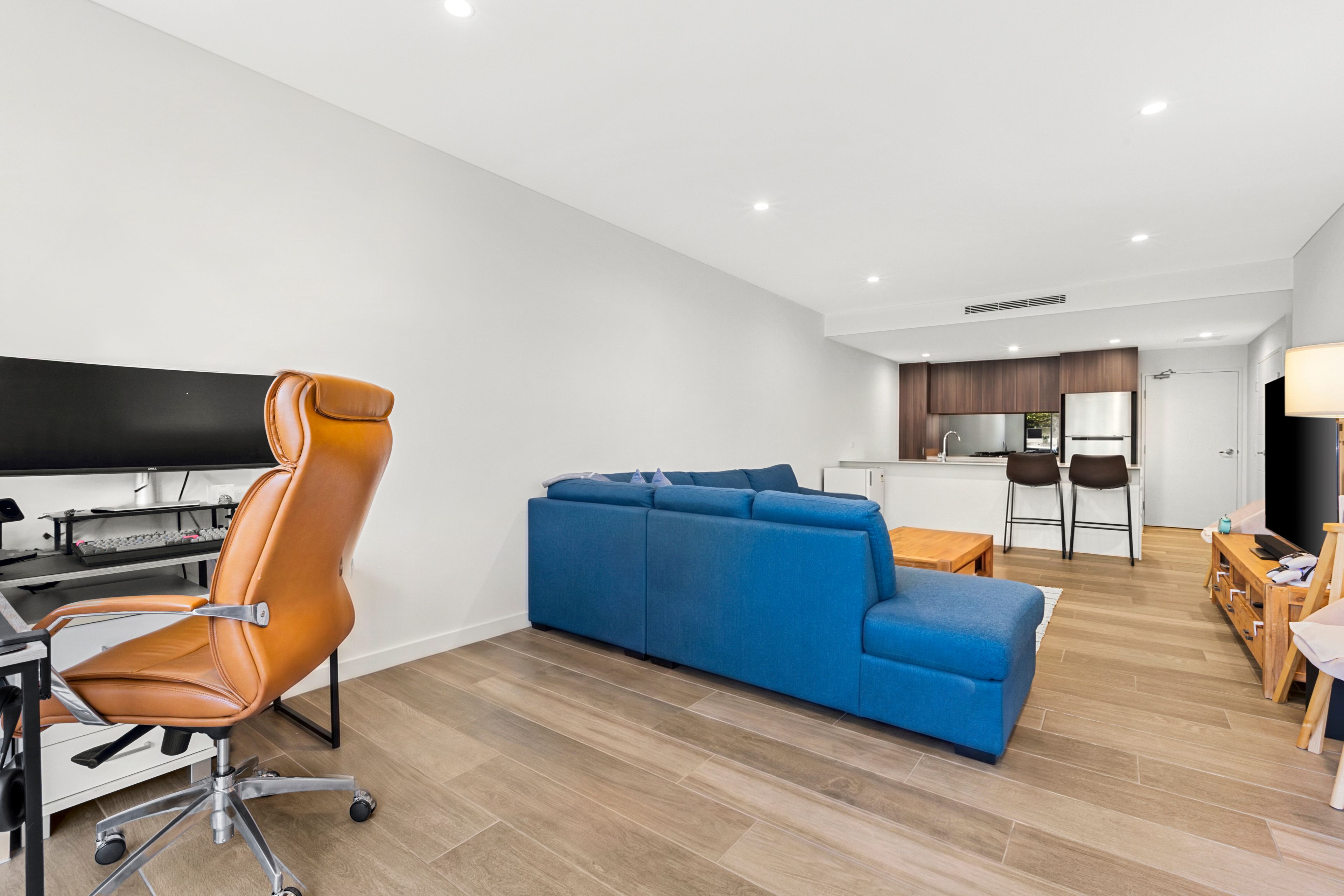 105/14A Isla Street — photo 4 of 12