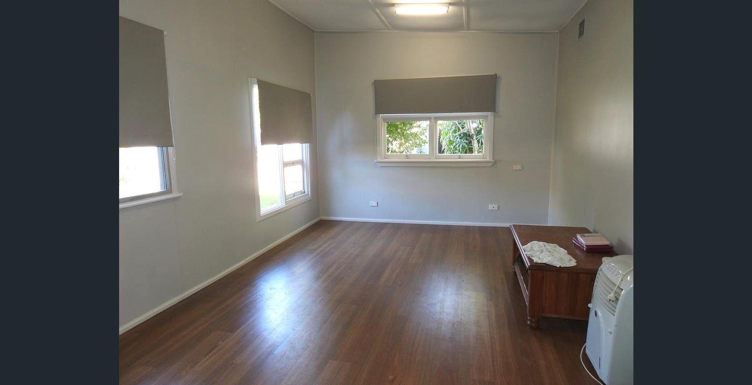 79 Elizabeth Drive — photo 6 of 9