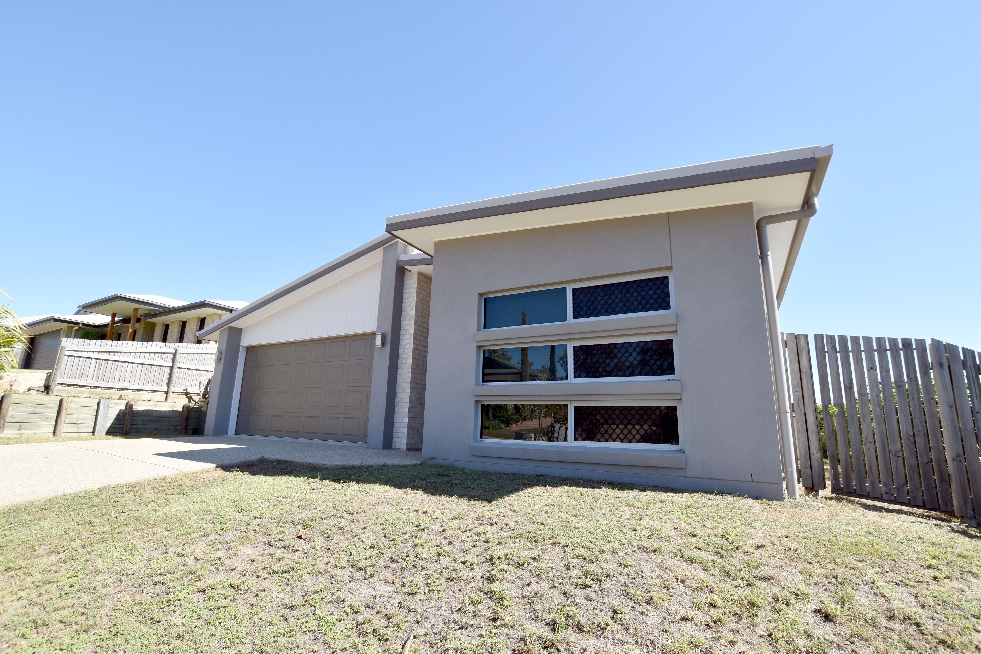 40 Liriope Drive, Kirkwood, QLD 4680