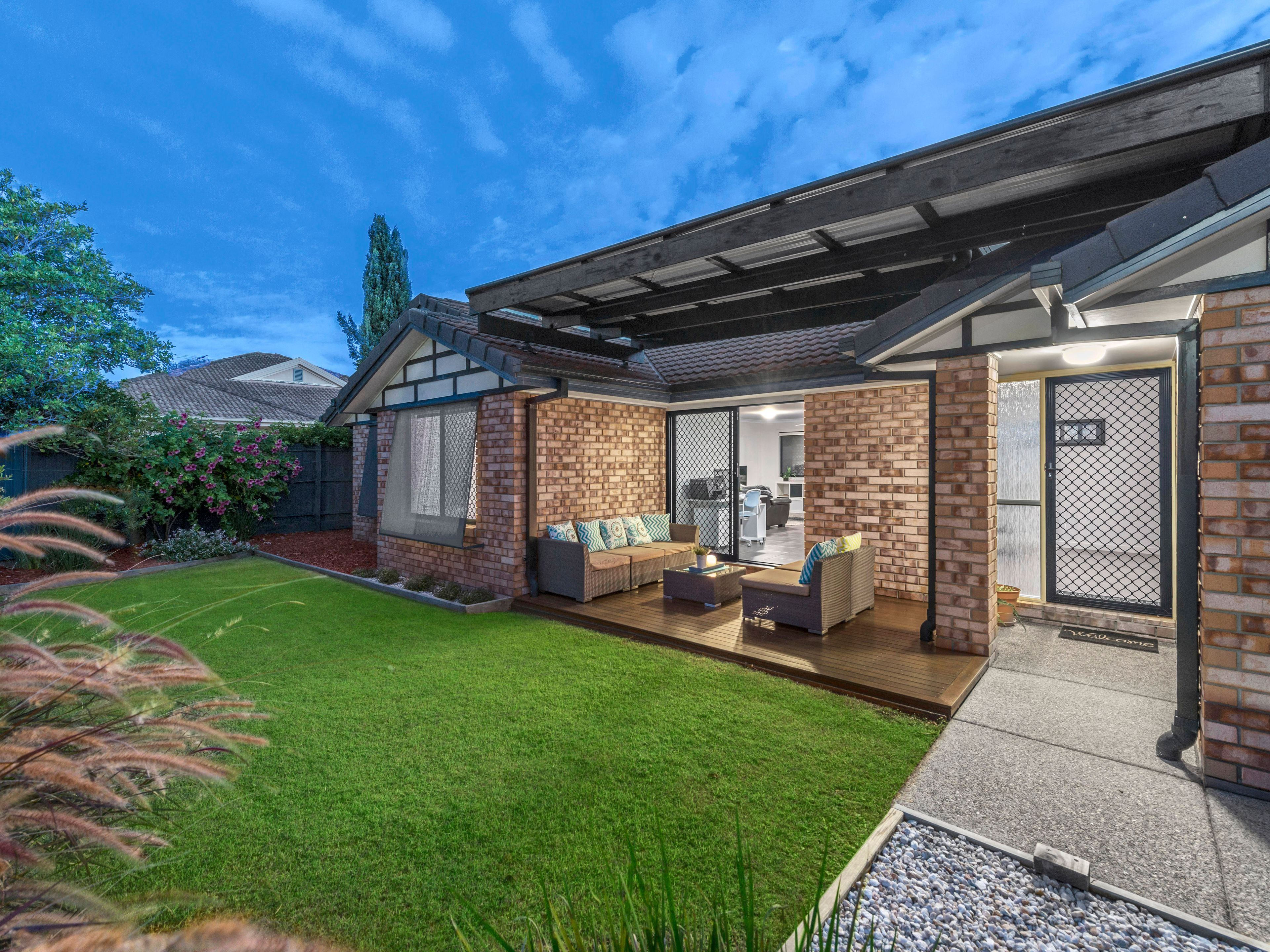 10 Westaway Place, Wynnum West, QLD 4178